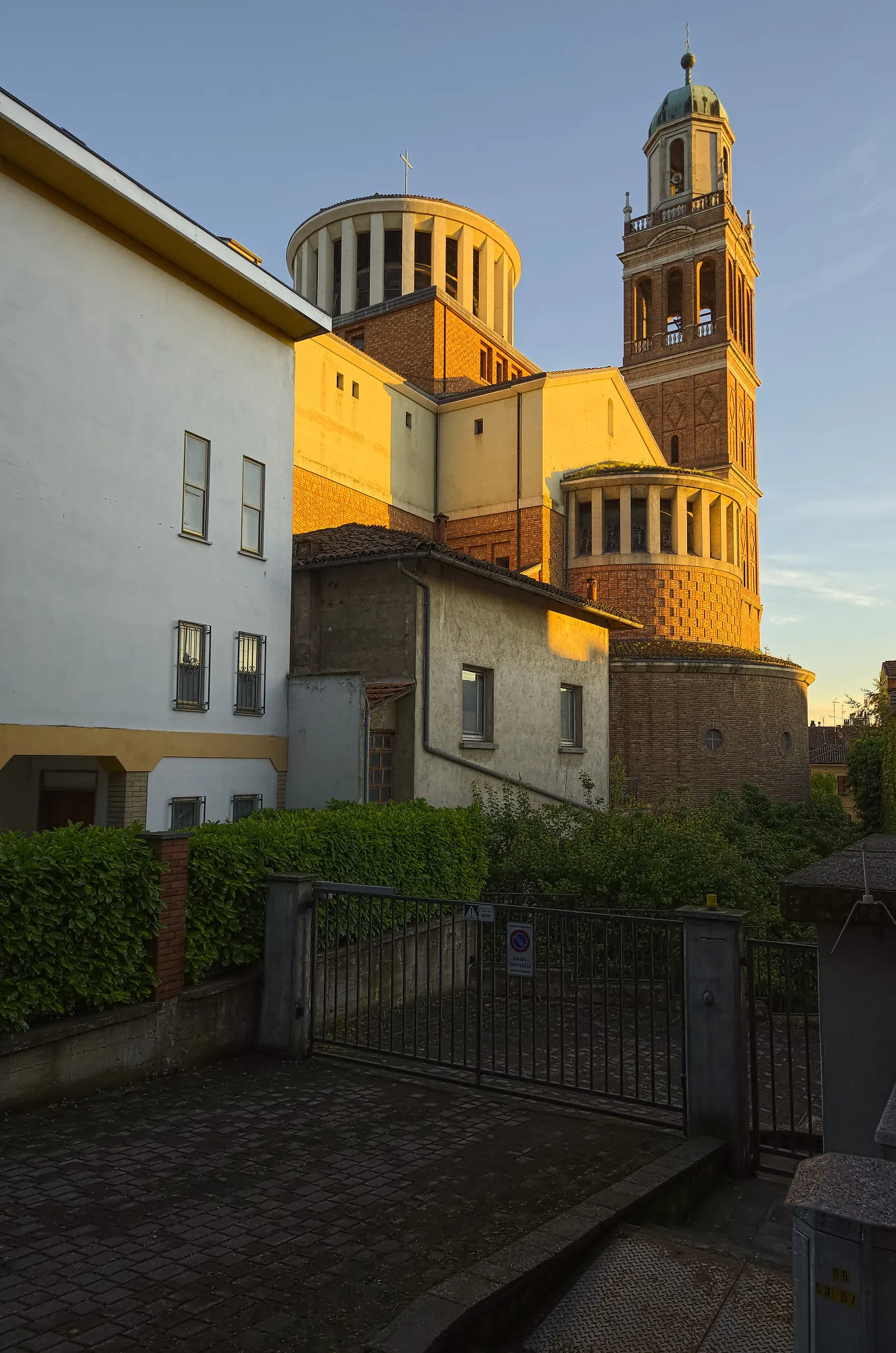 Photo showing: Chiesa del Sacro Cuore, retro