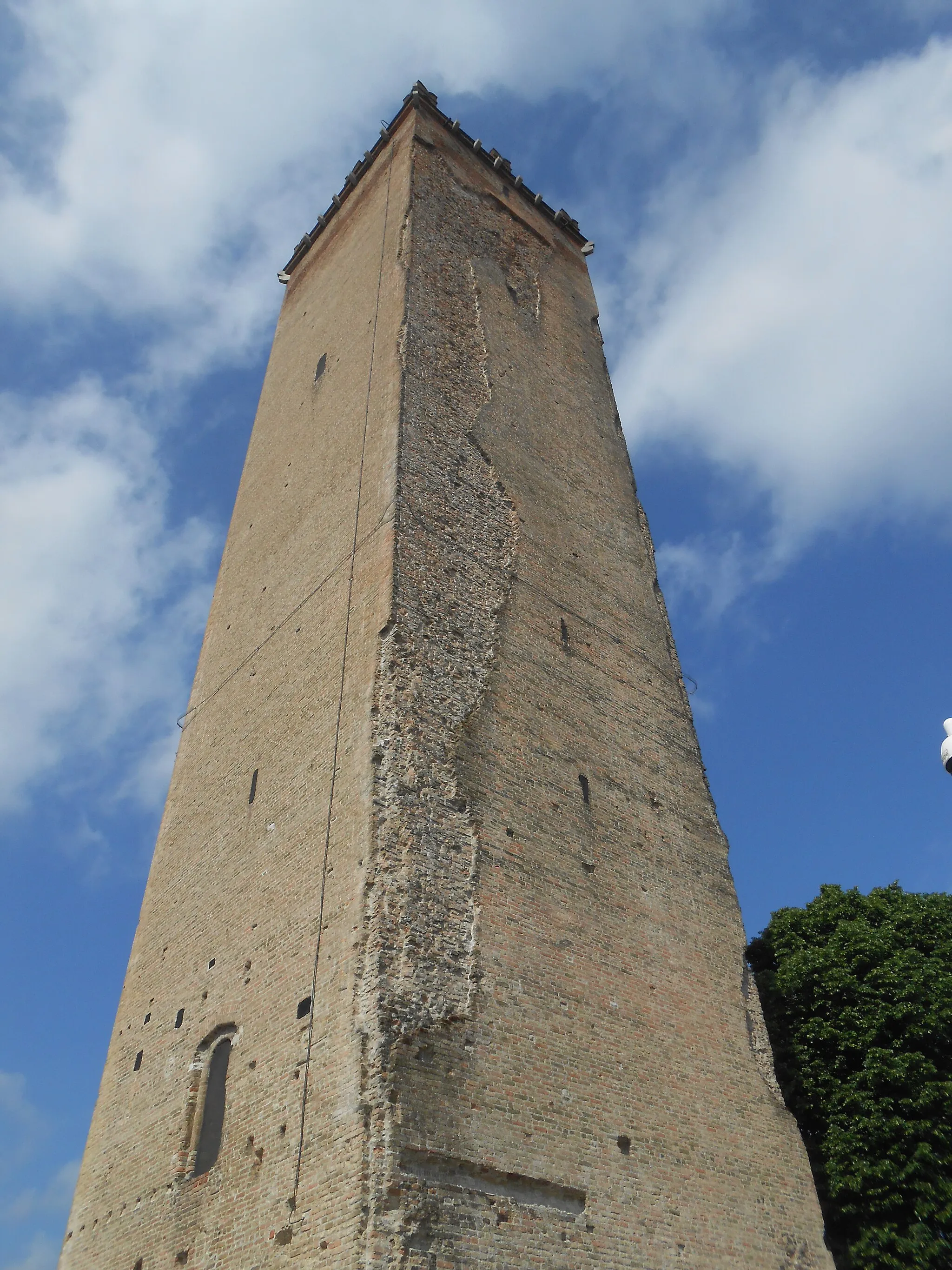 Photo showing: Torre Isso, detta torrazzo, a Castelleone in provincia di Cremona