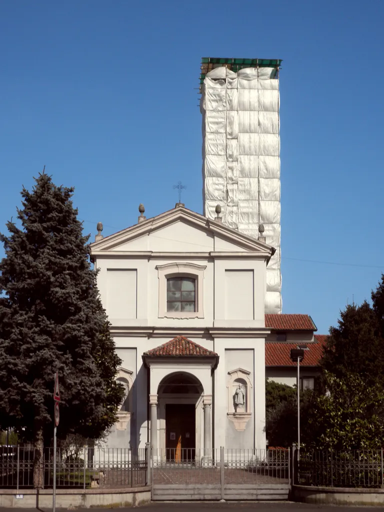 Photo showing: La chiesa parrocchiale di Sant'Ambrogio a Civesio, frazione di San Giuliano Milanese.