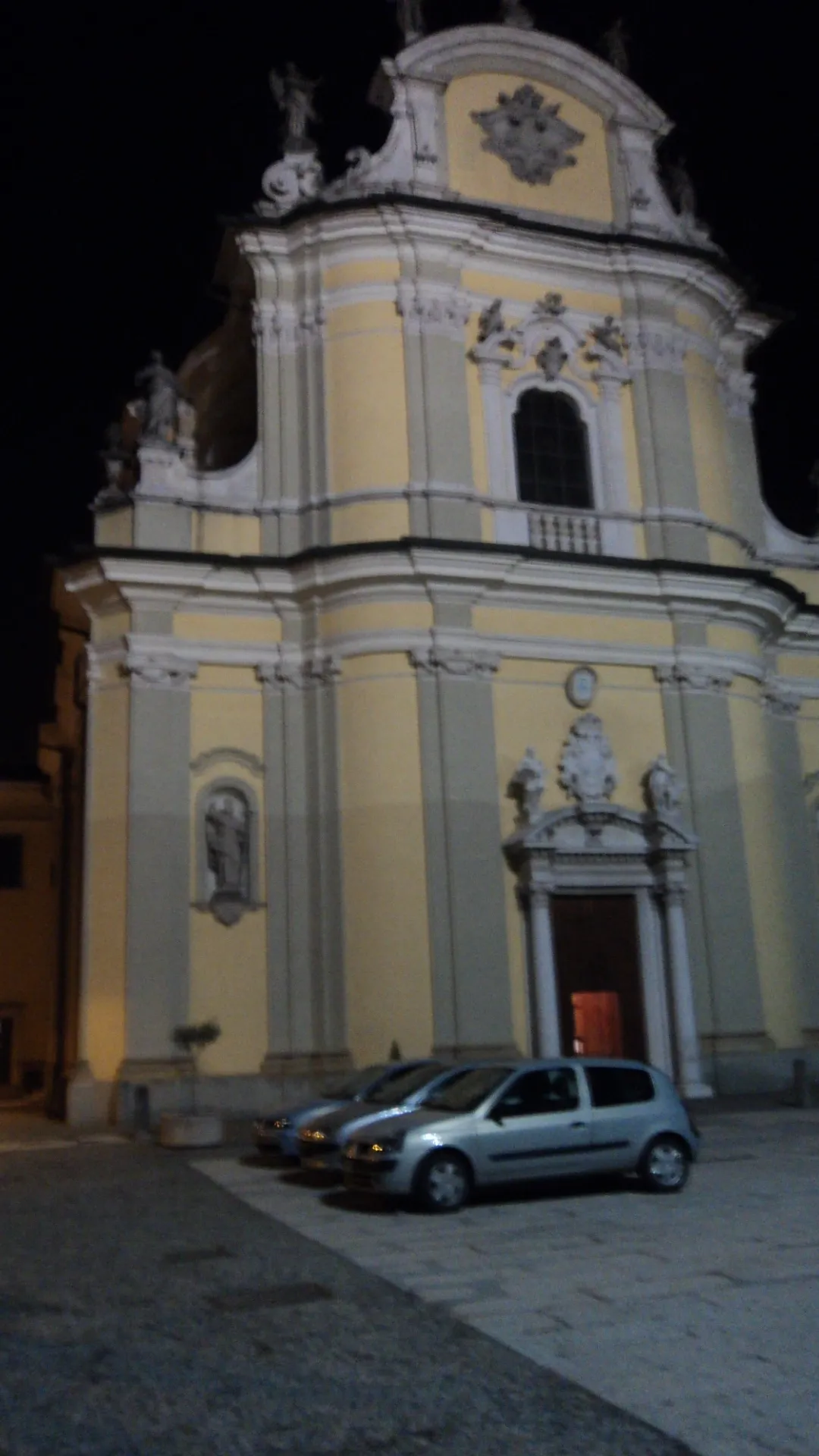 Photo showing: La chiesa parrocchiale di Cologno al Serio.