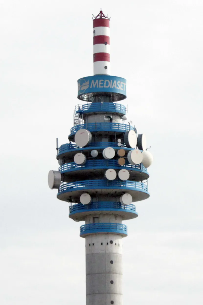 Photo showing: Mediaset tower from highway A51
