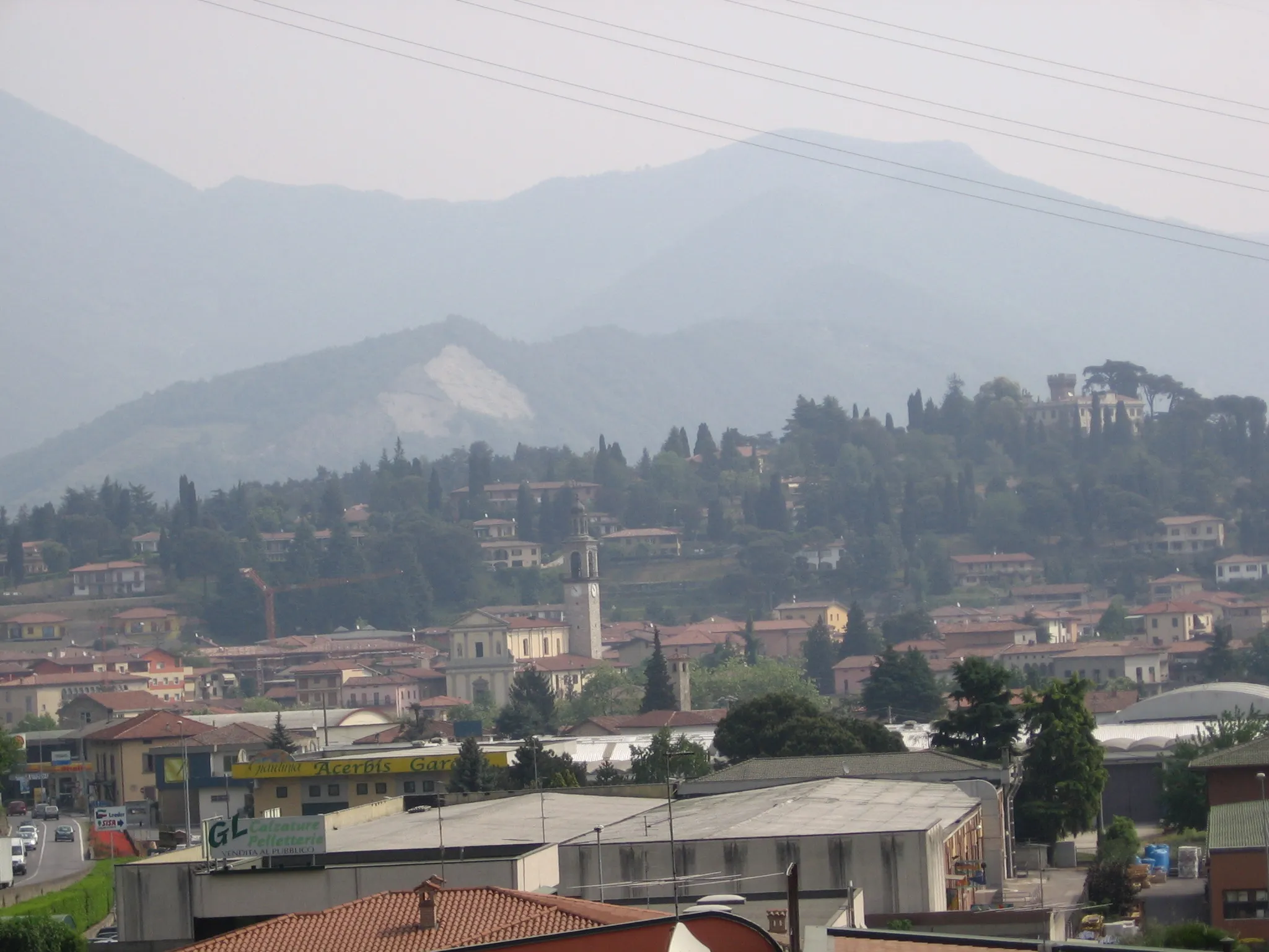 Photo showing: Credaro, Bergamo, Italia