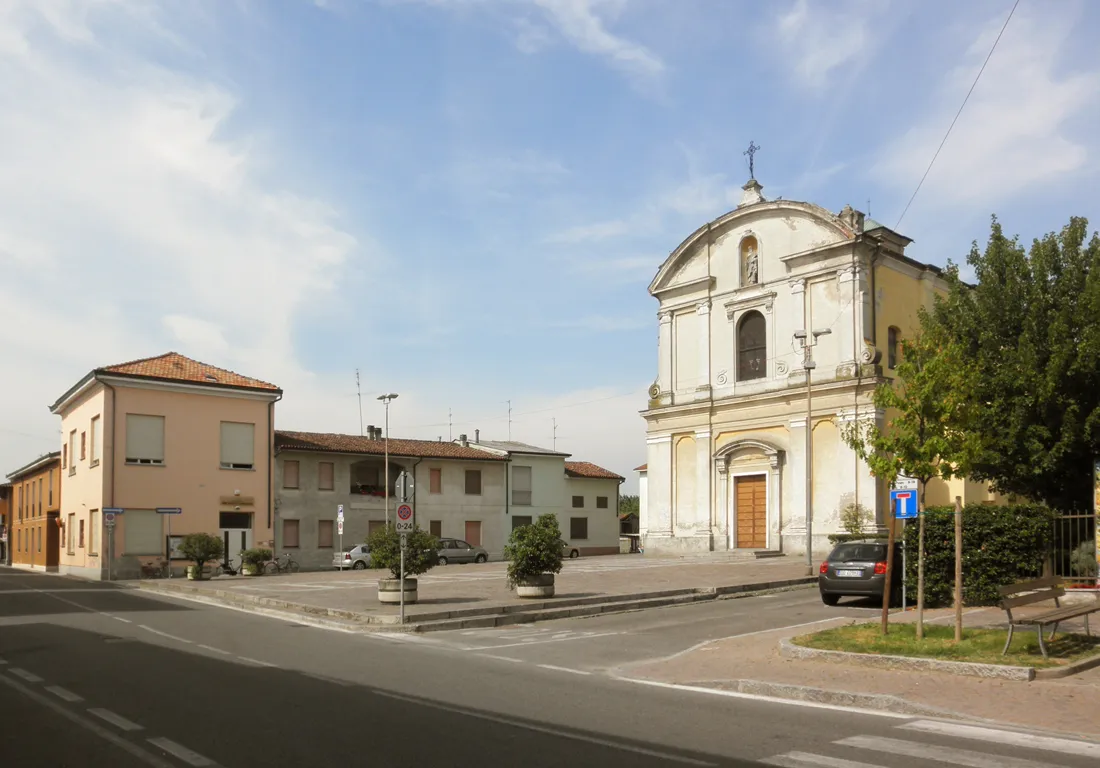 Photo showing: La piazza centrale di Crespiatica