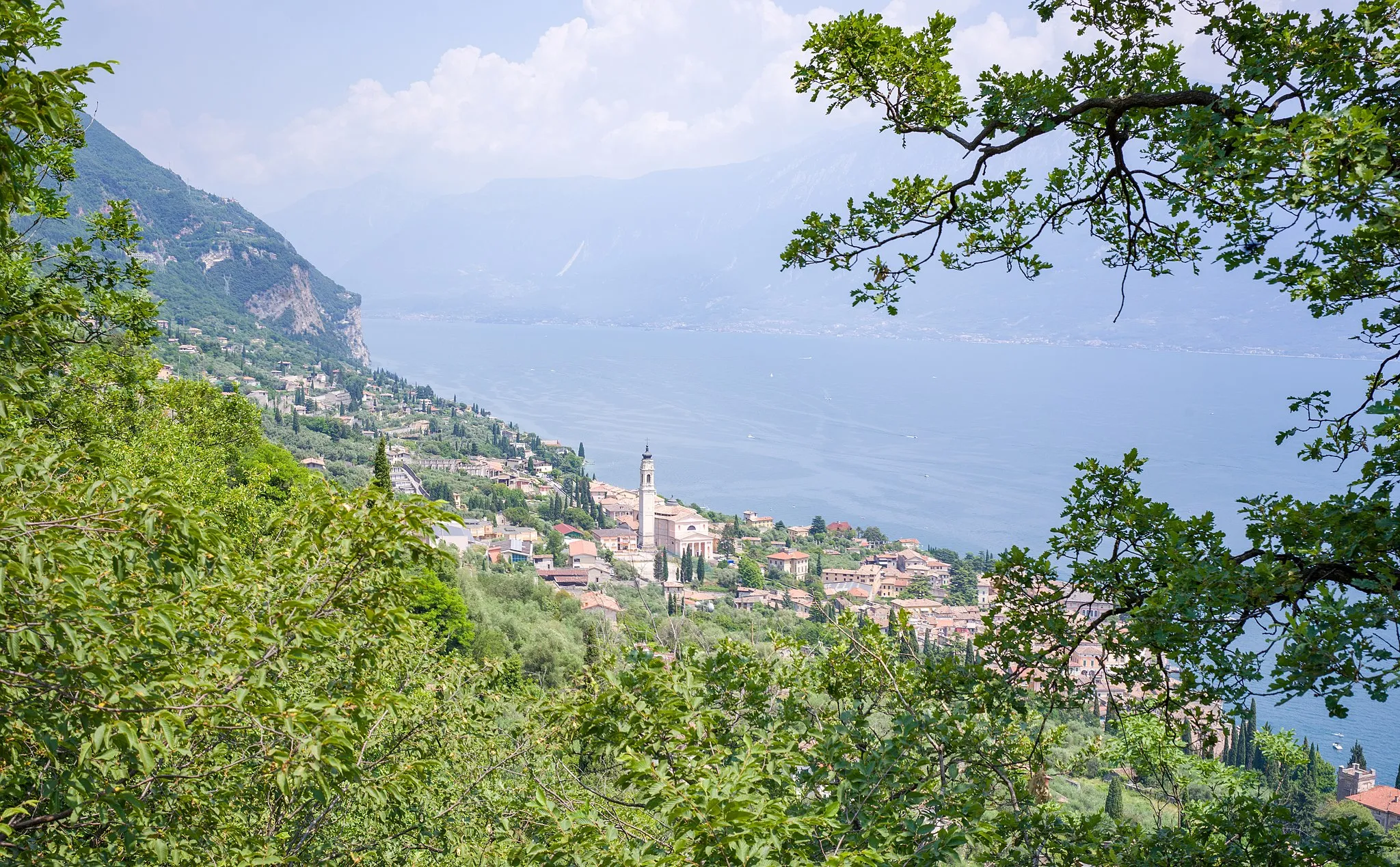 Photo showing: View of Gargnano, Lake Garda.