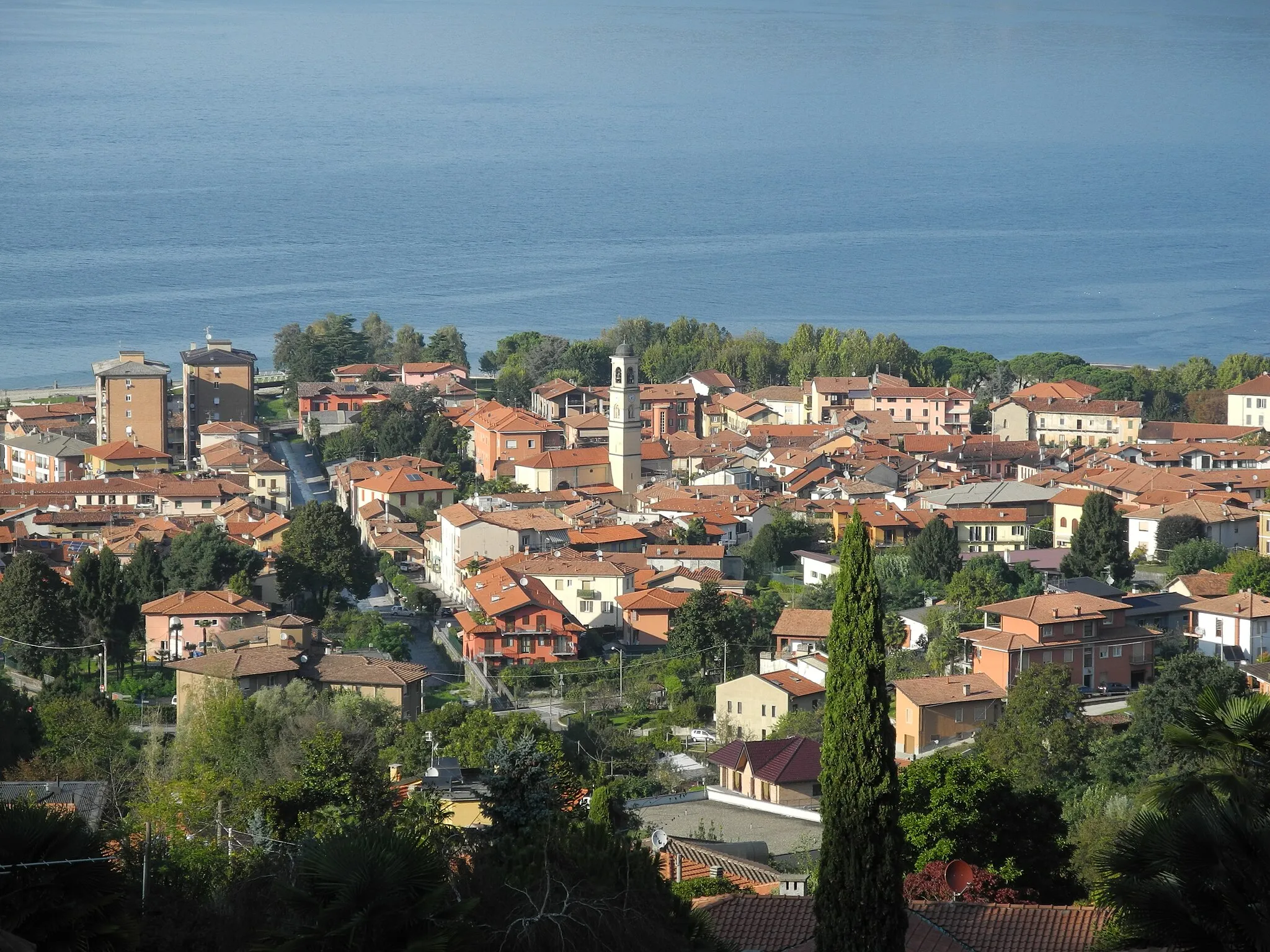 Photo showing: View of Germignaga, Italy