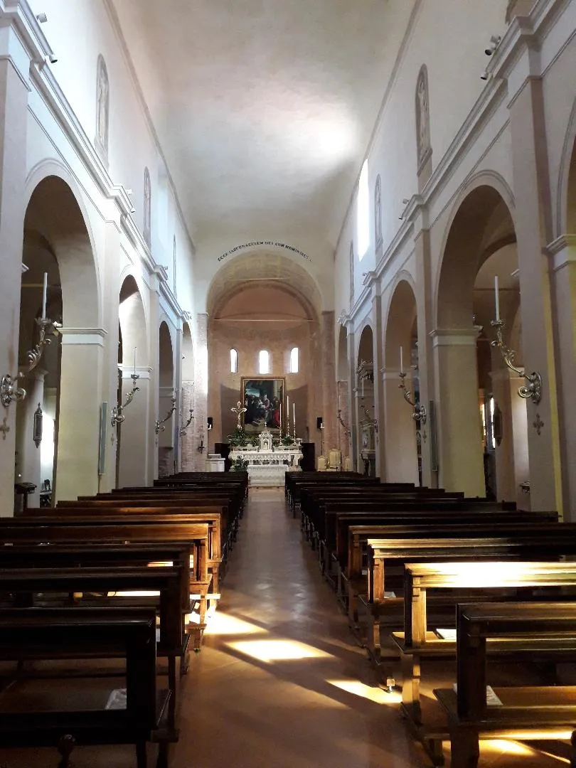 Photo showing: the photo shows the nave of the Church of San Benedetto in Gonzaga (Mantova)