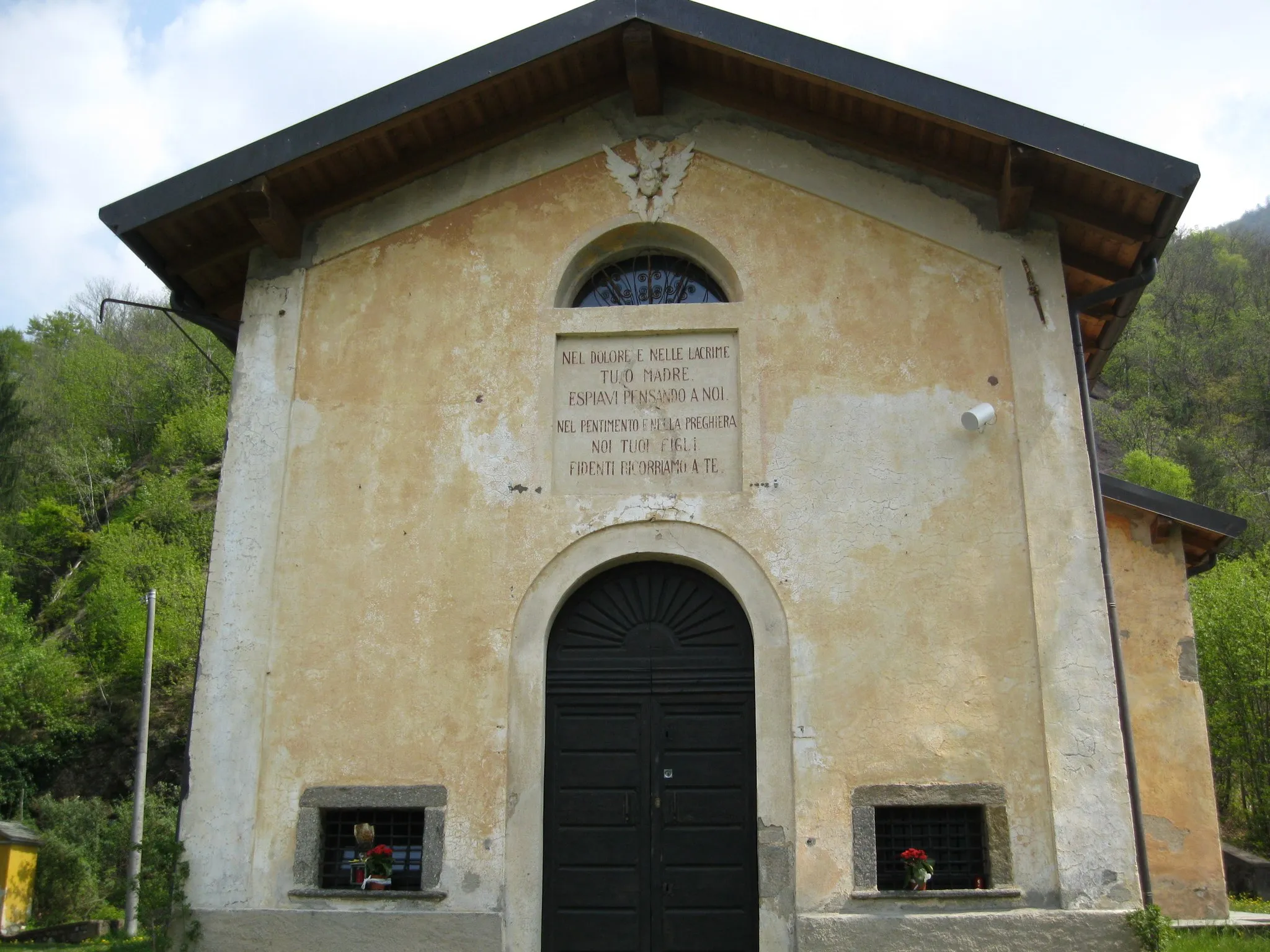 Photo showing: S. Catherine's church in Introbio, a small town in Lombardy, Italy