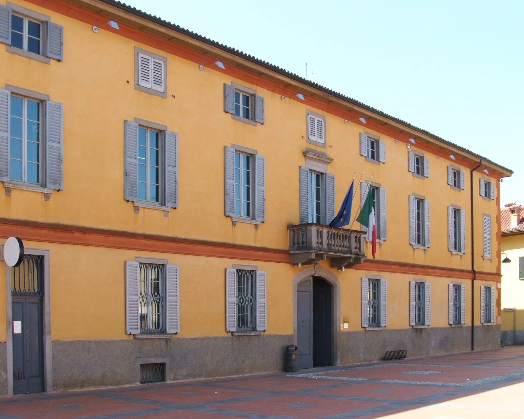 Photo showing: Levate (Bergamo), Lombardy, Italy - Town hall
