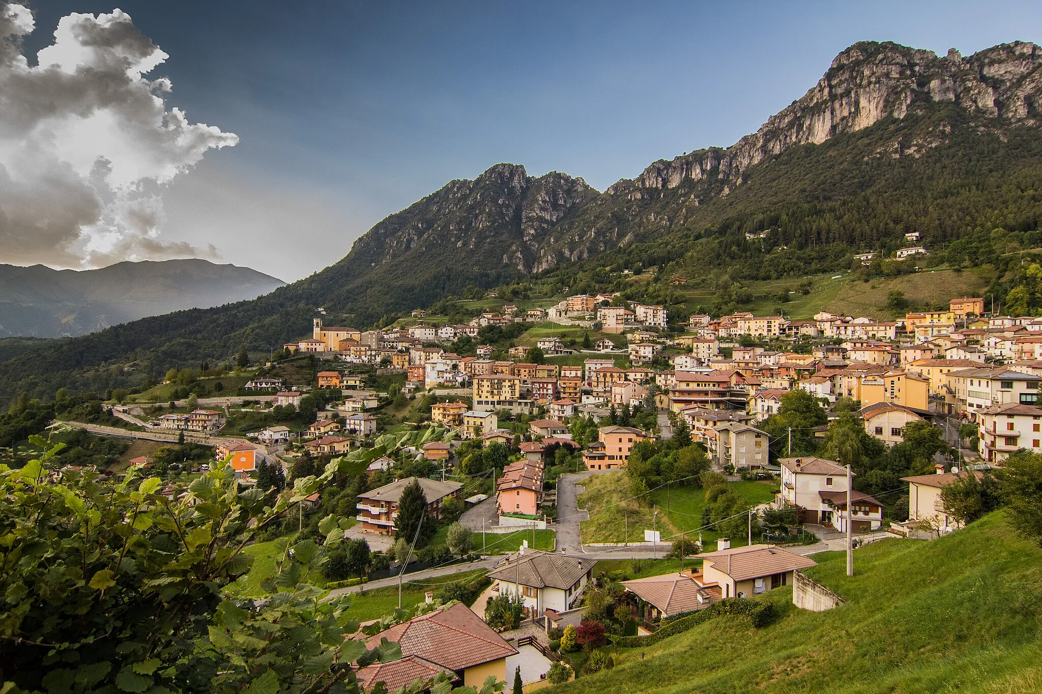 Photo showing: Town of Lodrino (Brescia) - Italy