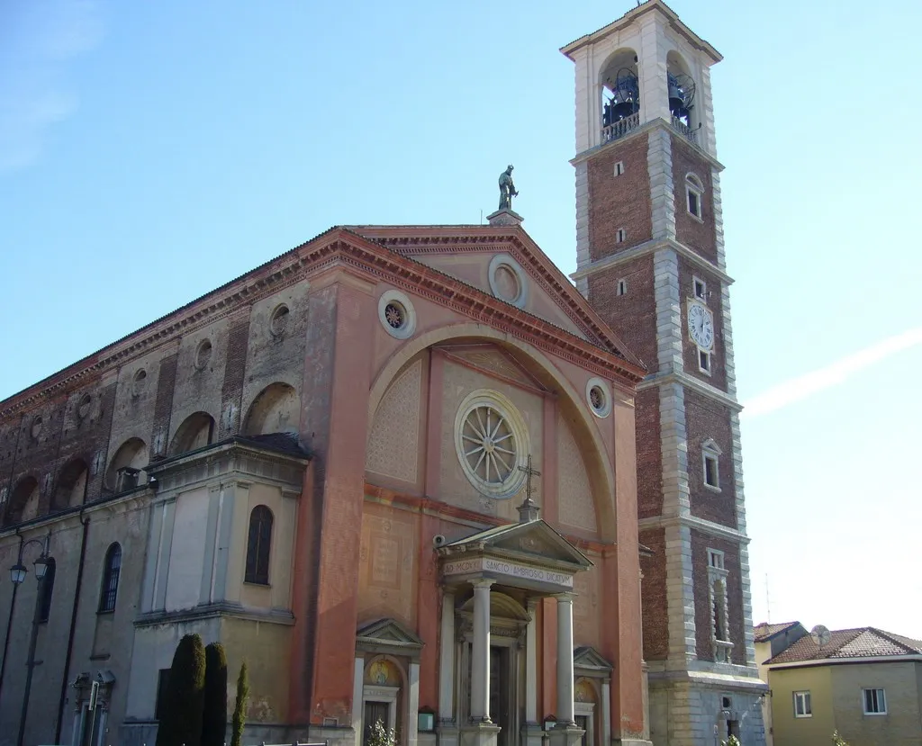 Photo showing: Chiesa e Campanile di Lonate Pozzolo (VA)