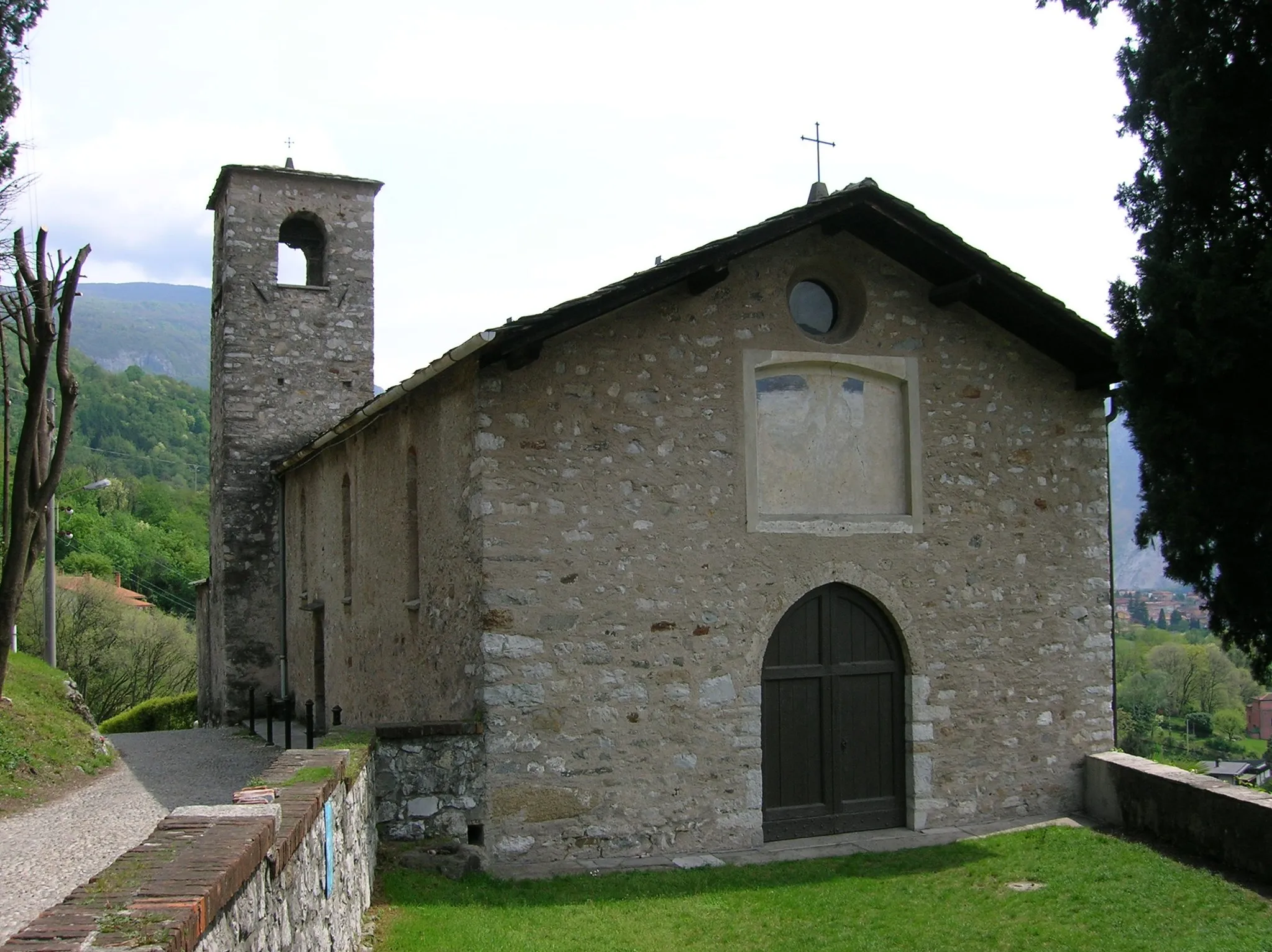 Photo showing: chiesa di San Giorgio a Mandello del Lario