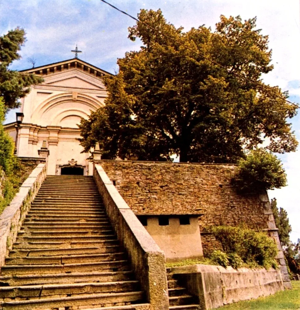 Photo showing: Chiesa parrocchiale d Molteno, Italia.