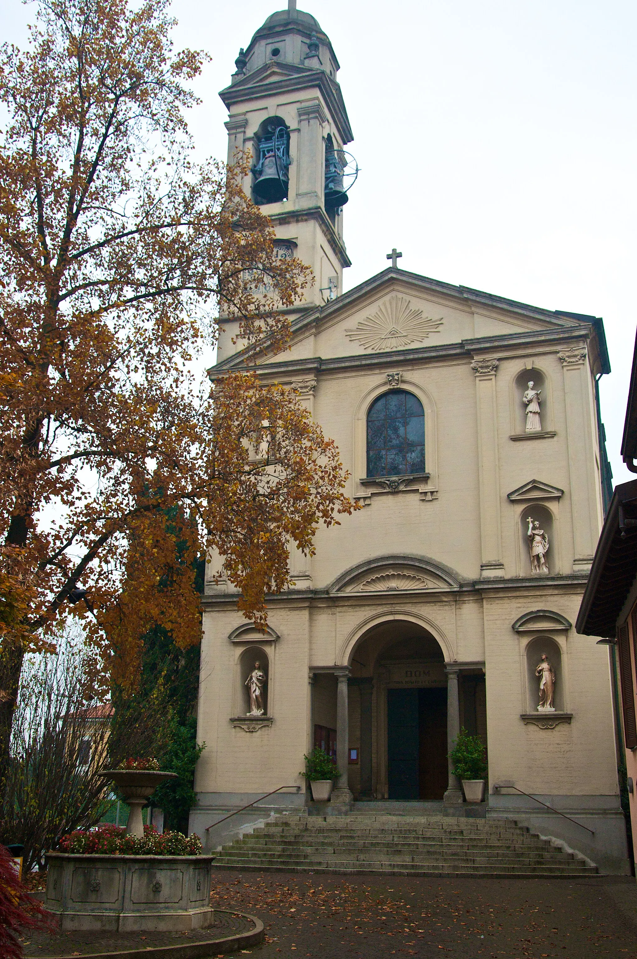 Photo showing: Church of Novedrate