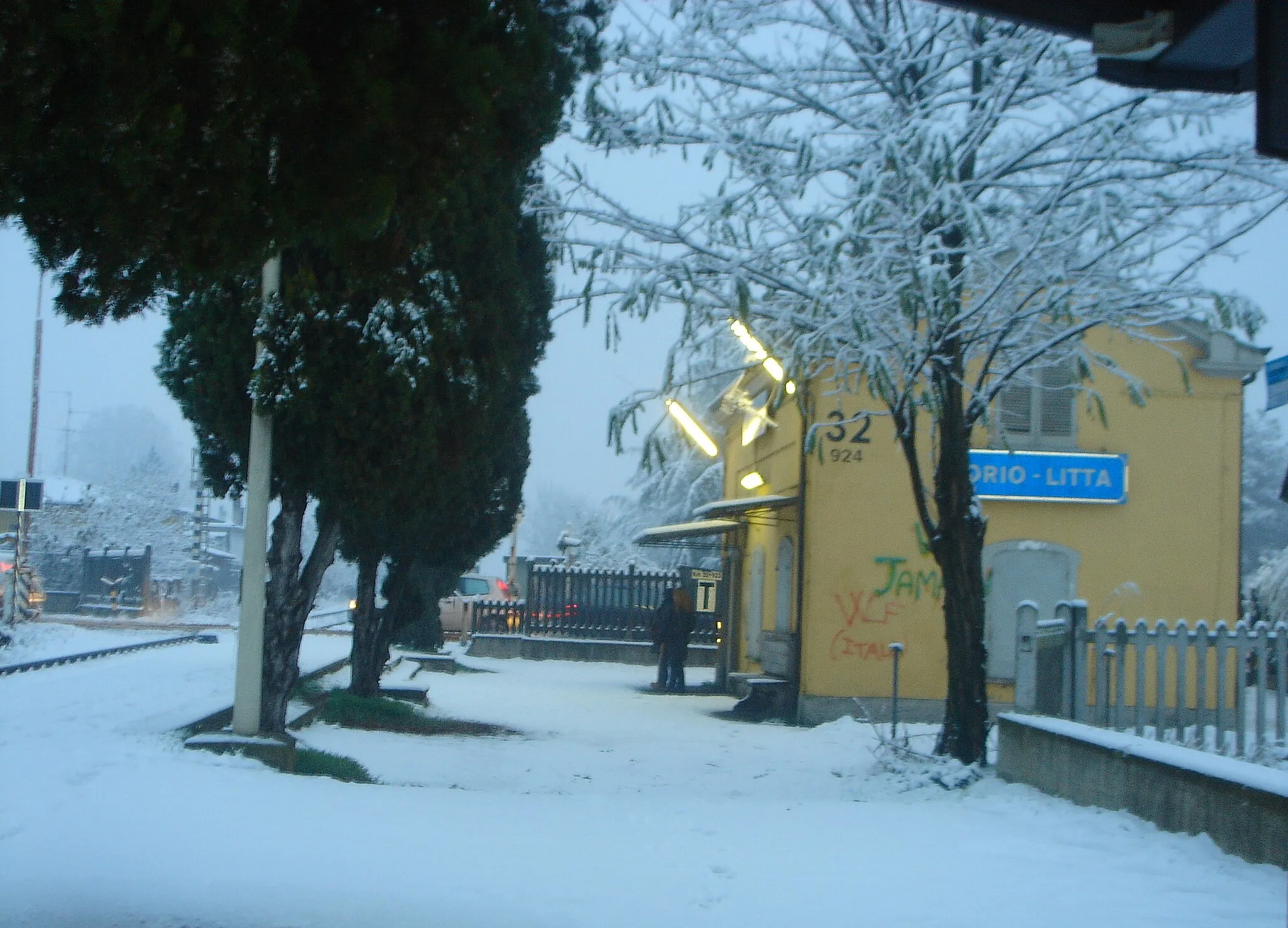 Photo showing: Foto scattata nel periodo natalizio nella stazione di Orio Litta (LO)