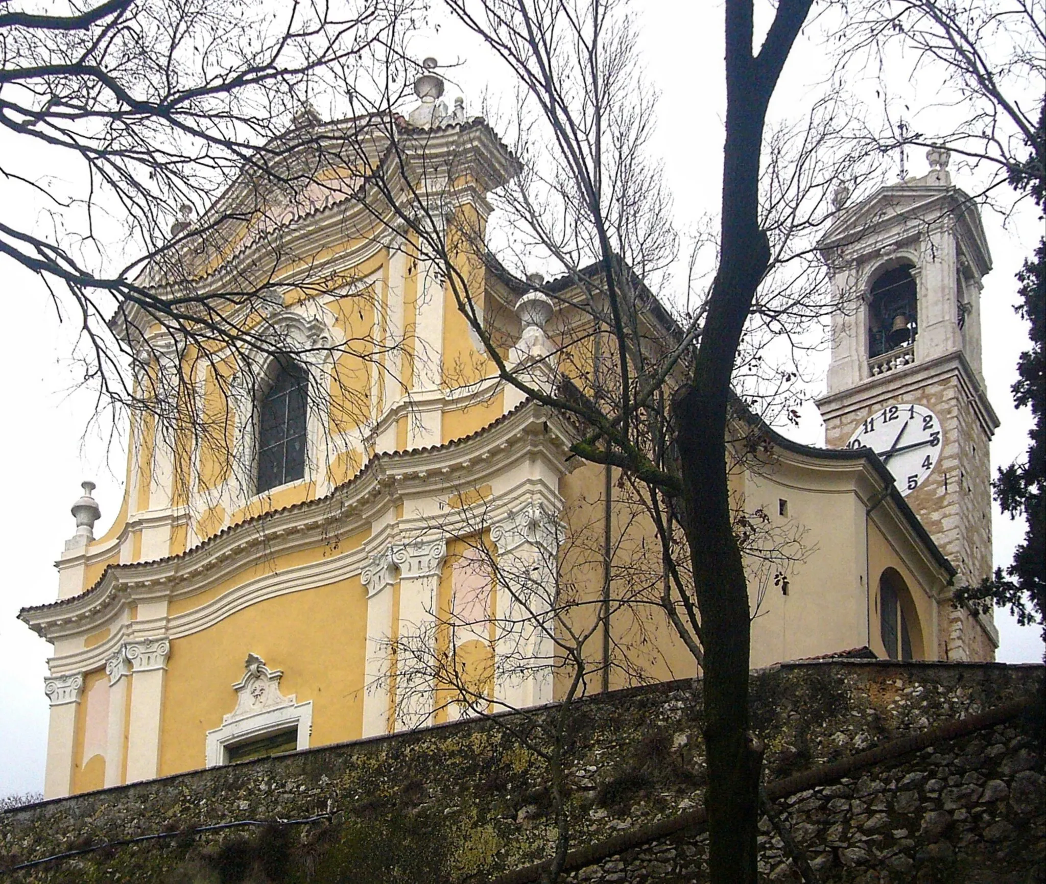 Photo showing: La chiesa parrocchiale di Santa Giulia di Paitone, in Lombardia