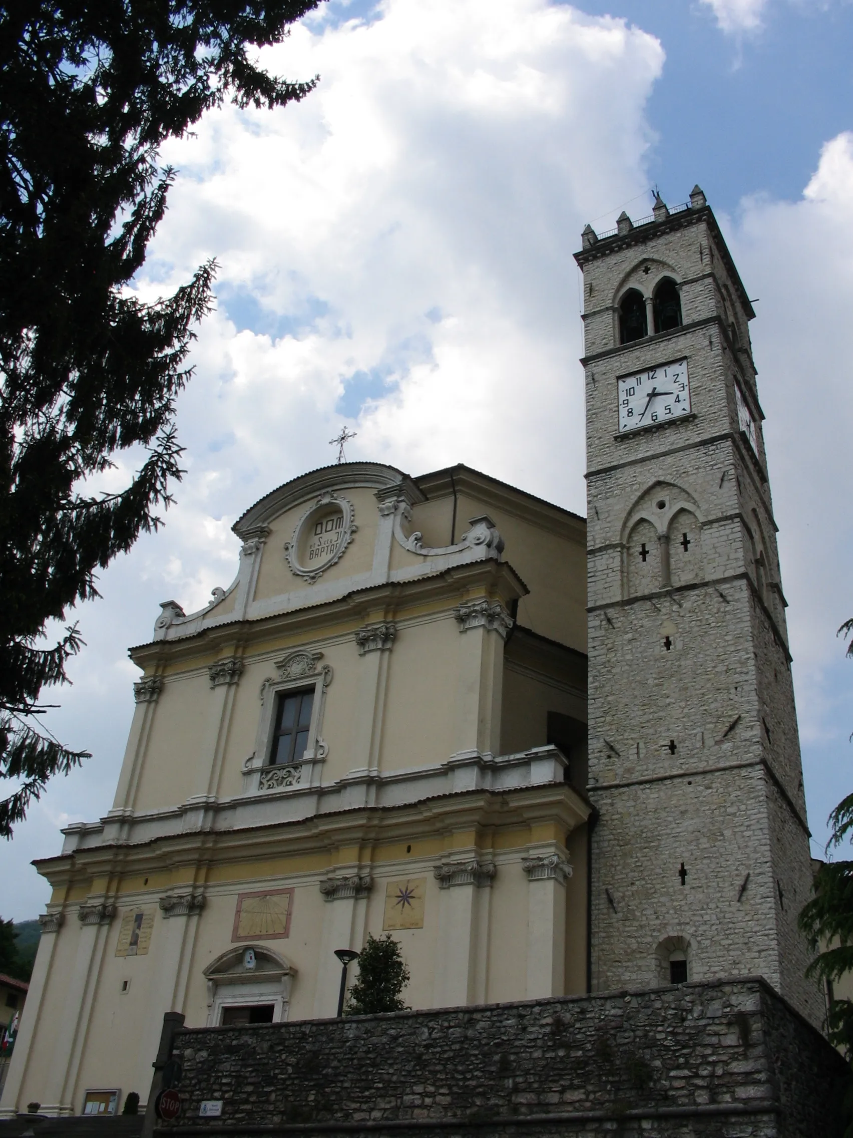 Photo showing: Palazzago BG - Chiesa parrocchiale di San Giovanni Battista