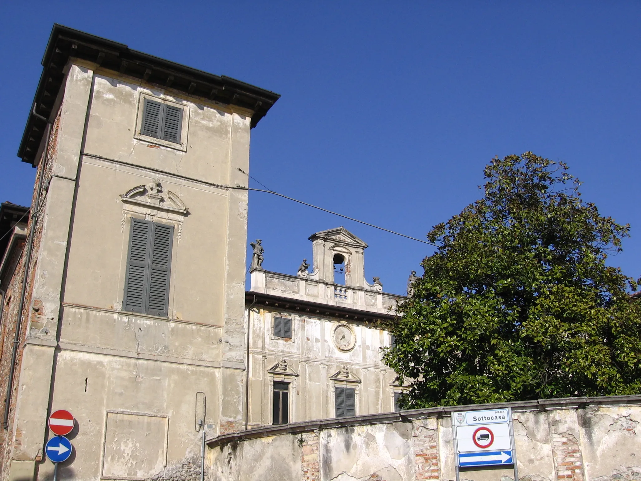 Photo showing: dimora storica dei conti di Sottocasa in Pedrengo, Bergamo, Italia