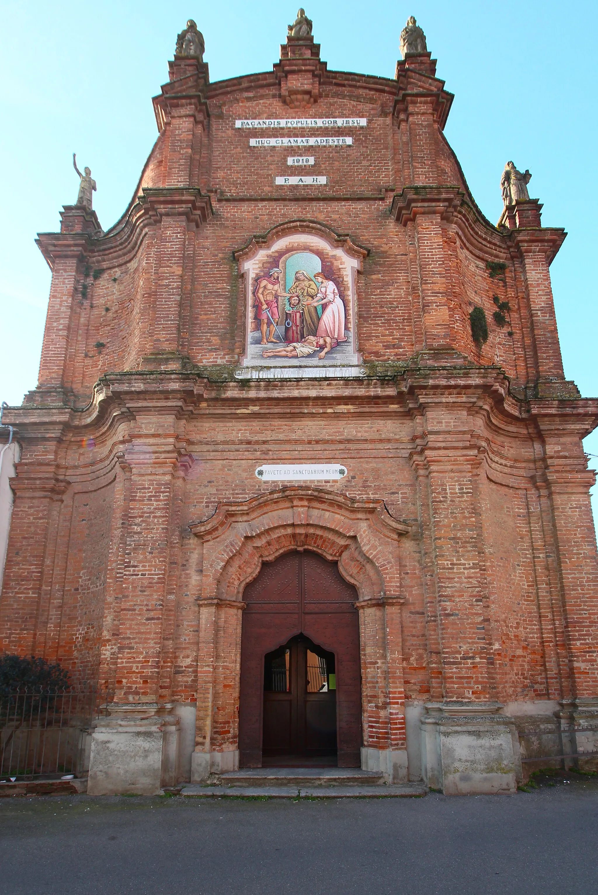 Photo showing: church San Giovanni Battista, Pieve del Cairo, Province of Pavia, Lombardy, Italy