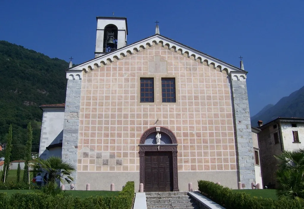 Photo showing: Pieve - St Mary in silvis, old plebis, Pisogne, Val Camonica