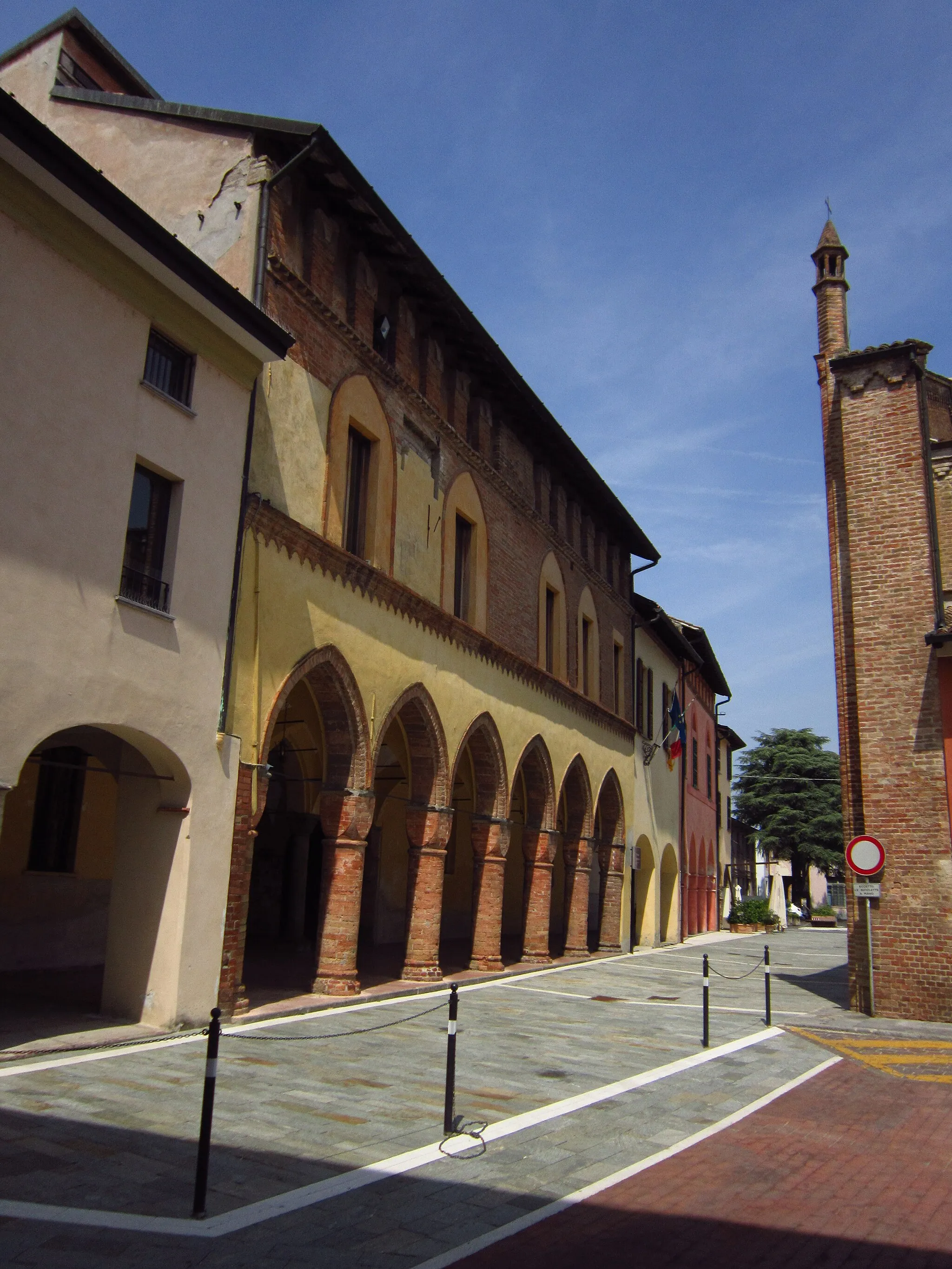 Photo showing: Town Hall, Pizzighettone, Cremona, Italy