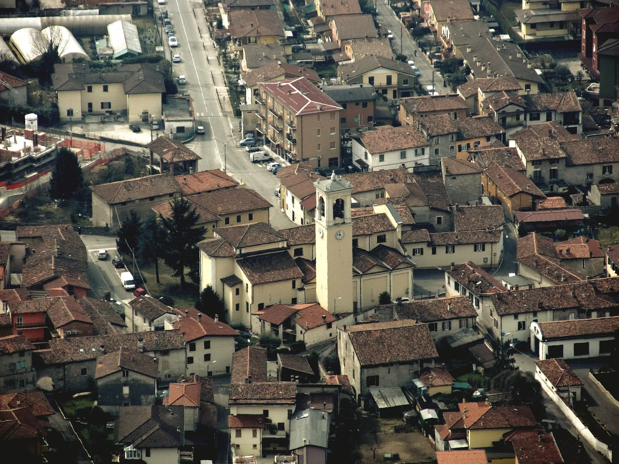 Photo showing: Frazione Pieve del comune di Concesio (BS), vista da località Colma. Opera propria dell'utente Kustur, scattata l'11 marzo 2012.
