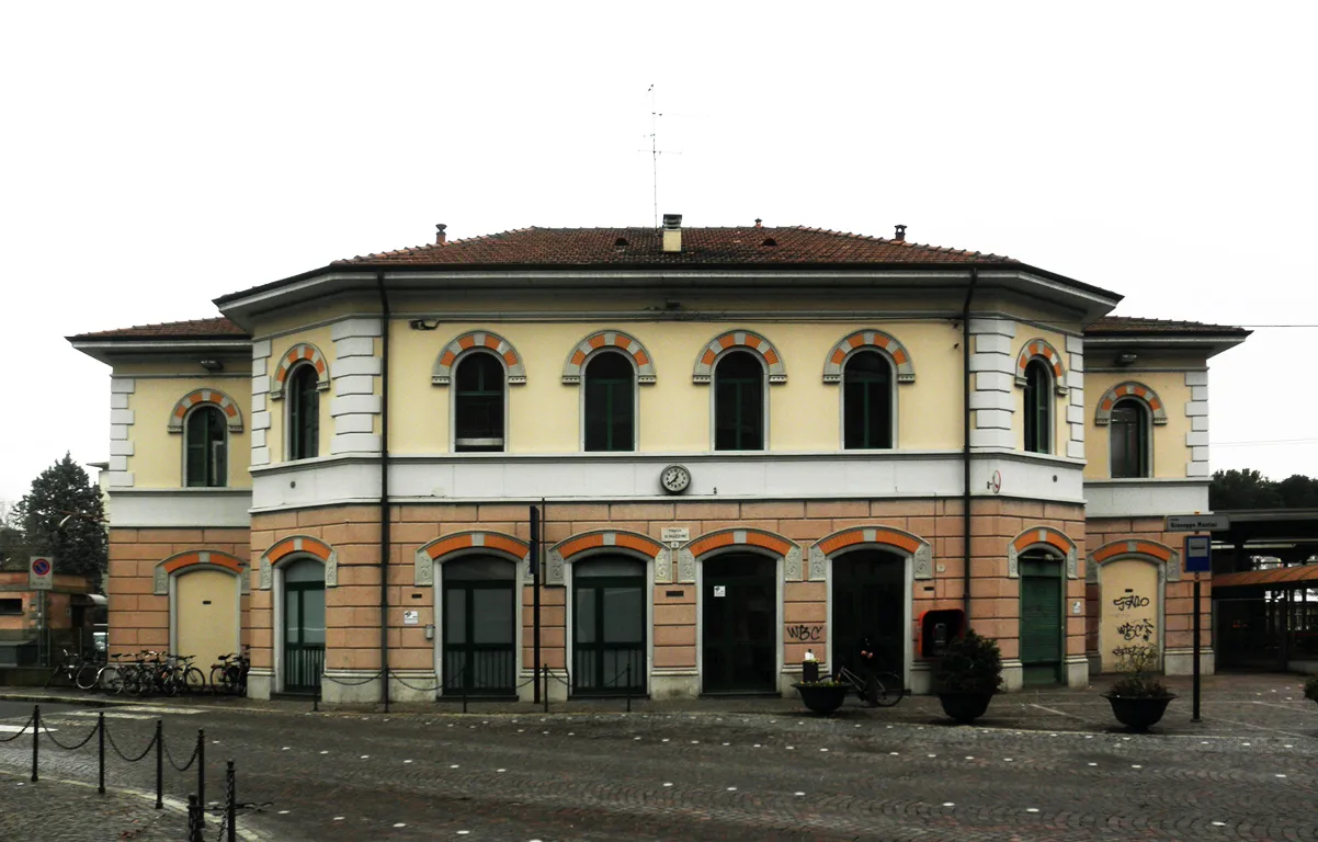 Photo showing: Stazione ferroviaria di Seveso