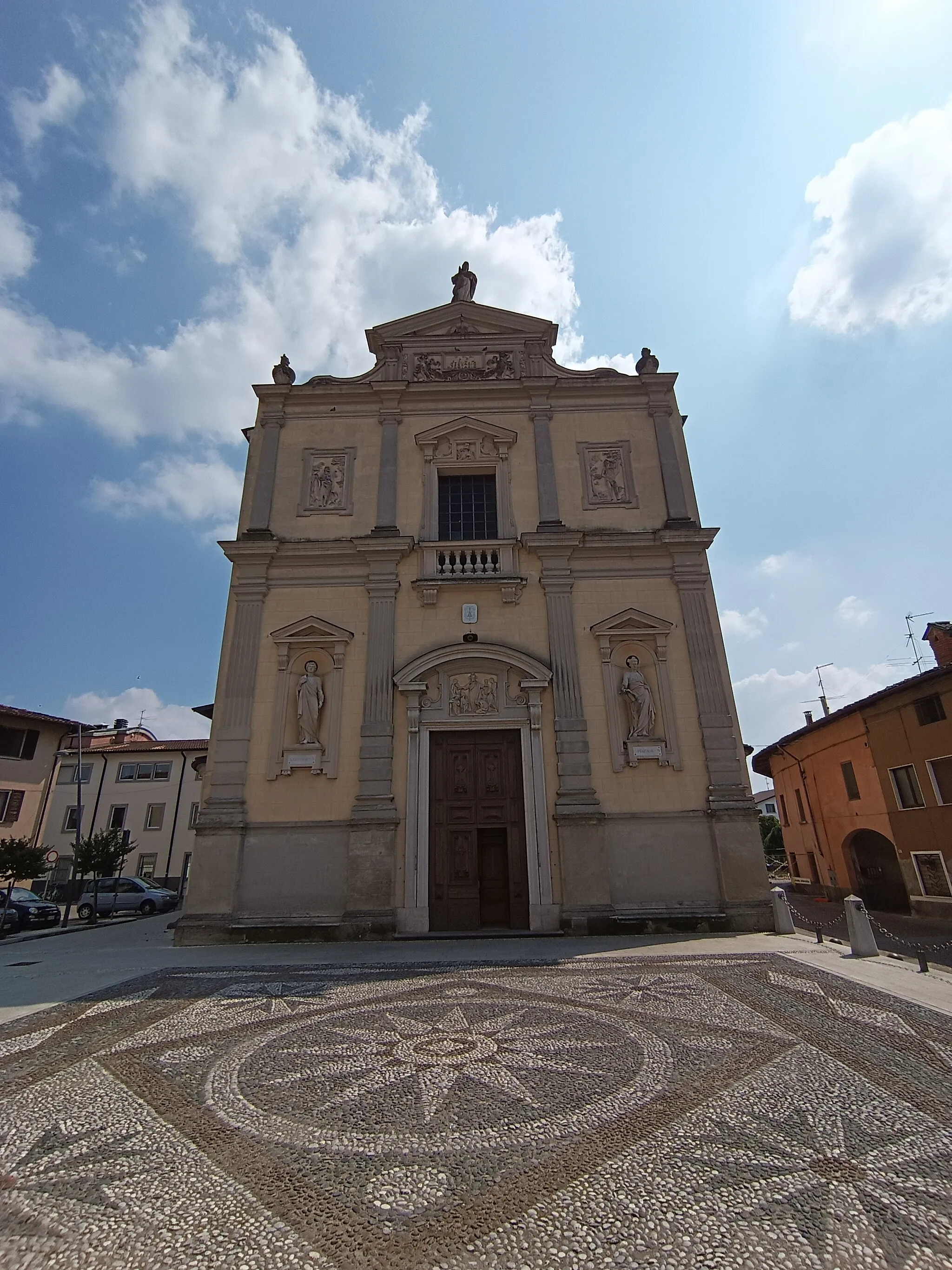 Photo showing: La chiesa dei santi Gervasio e Protasio a Spirano (BG), Italia