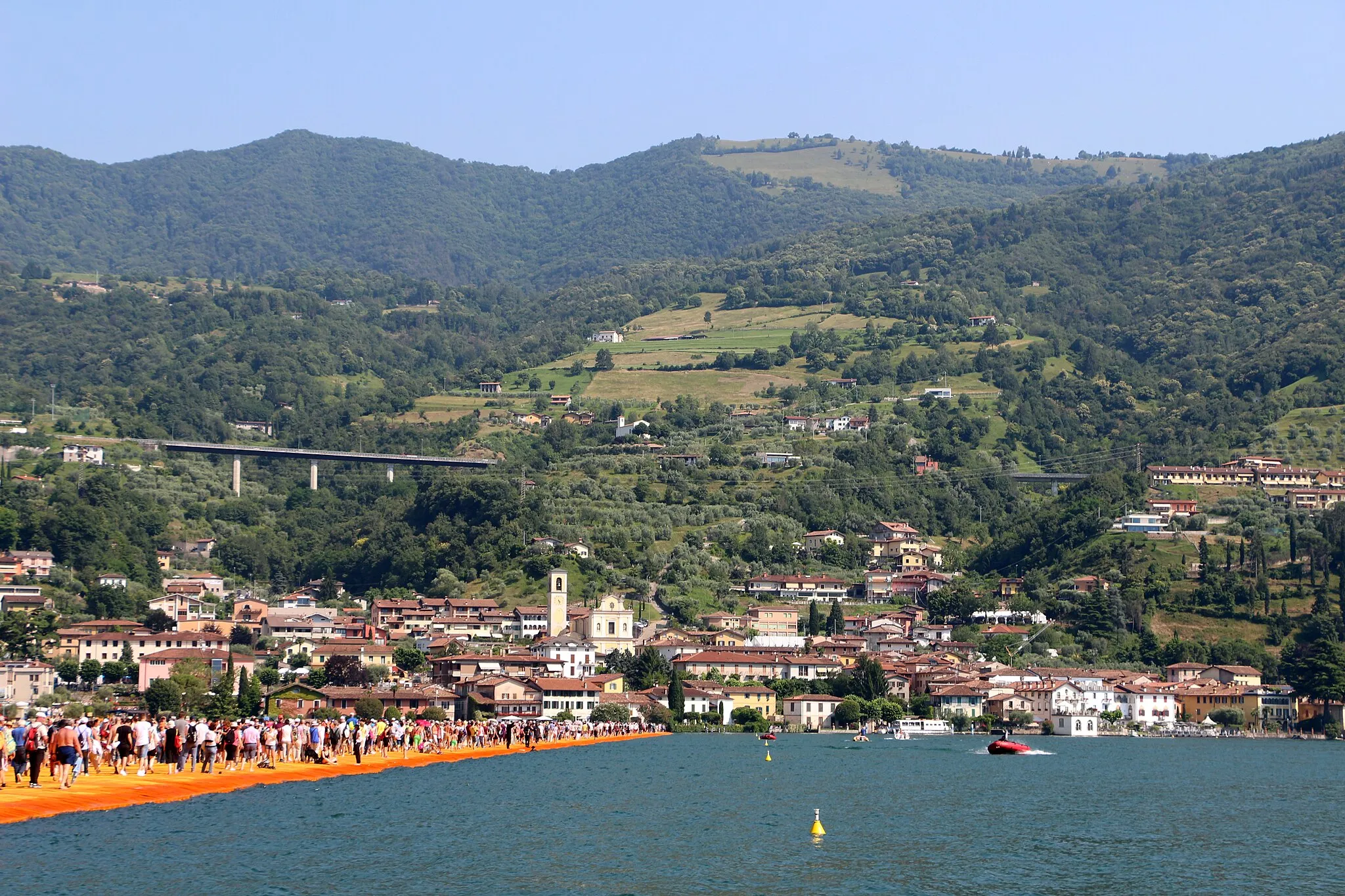 Photo showing: The Floating Piers