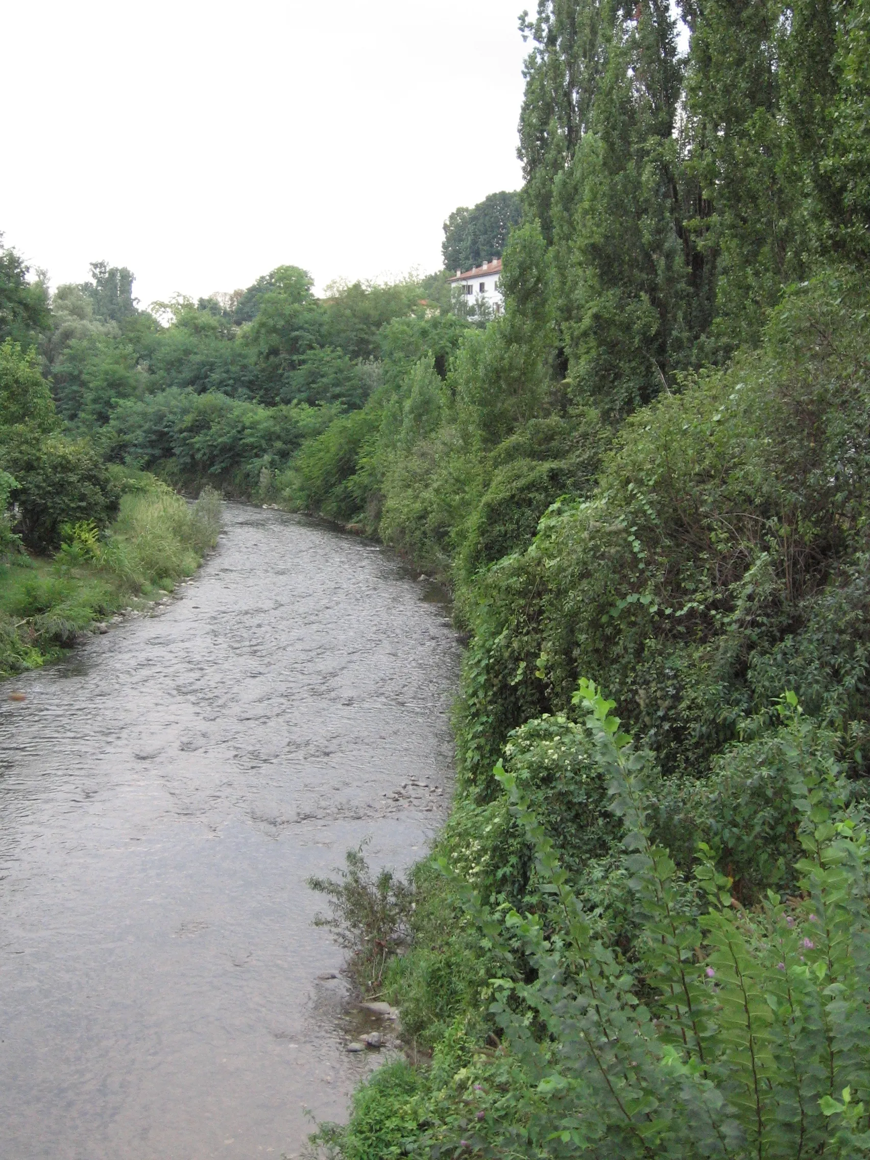 Photo showing: Il fiume Lambro a Ponte di Triuggio Ul fiümm Lambar al Punt da Triücc Lambro river in Ponte di Triuggio