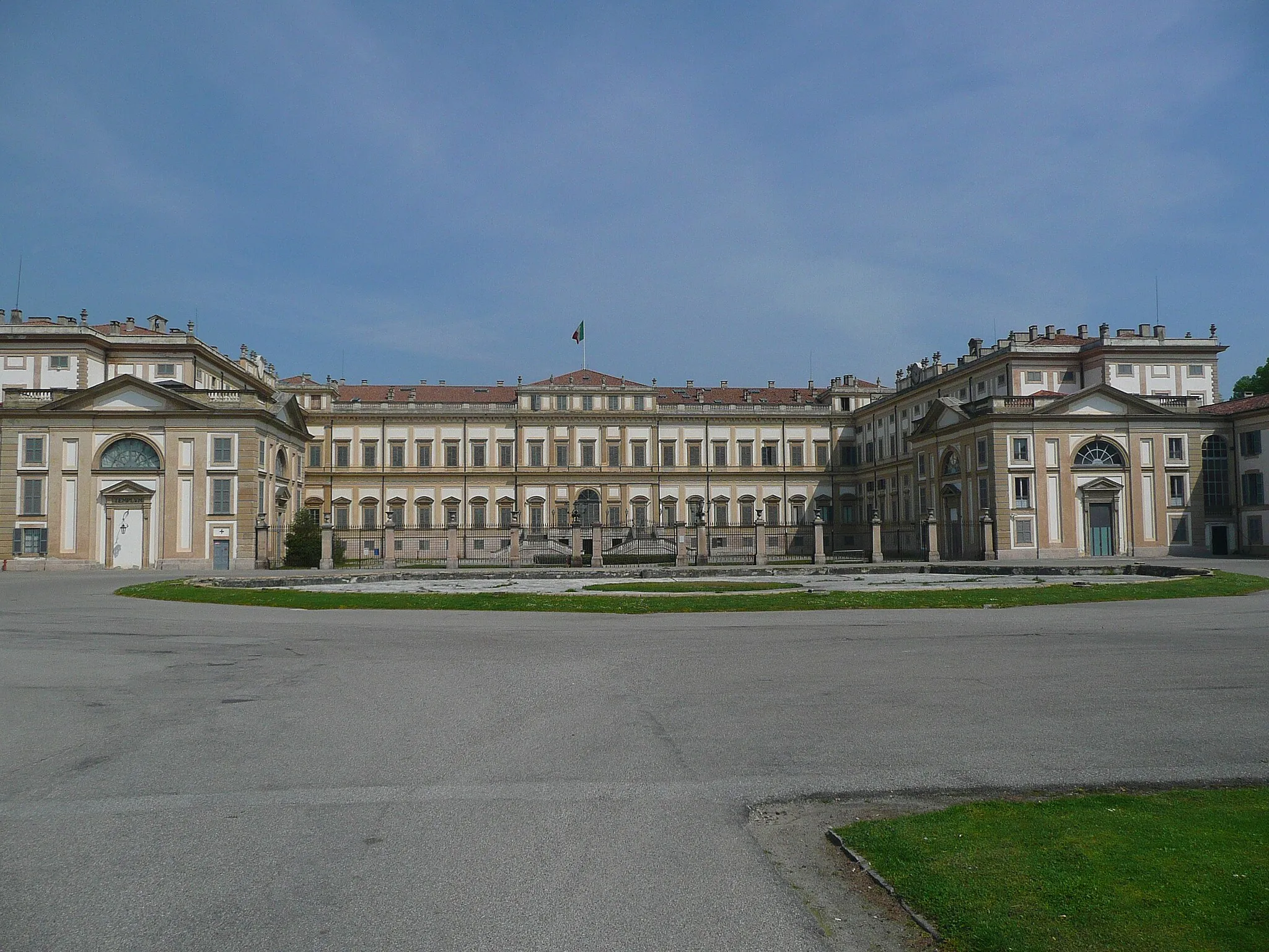Photo showing: villa reale, monza, italy