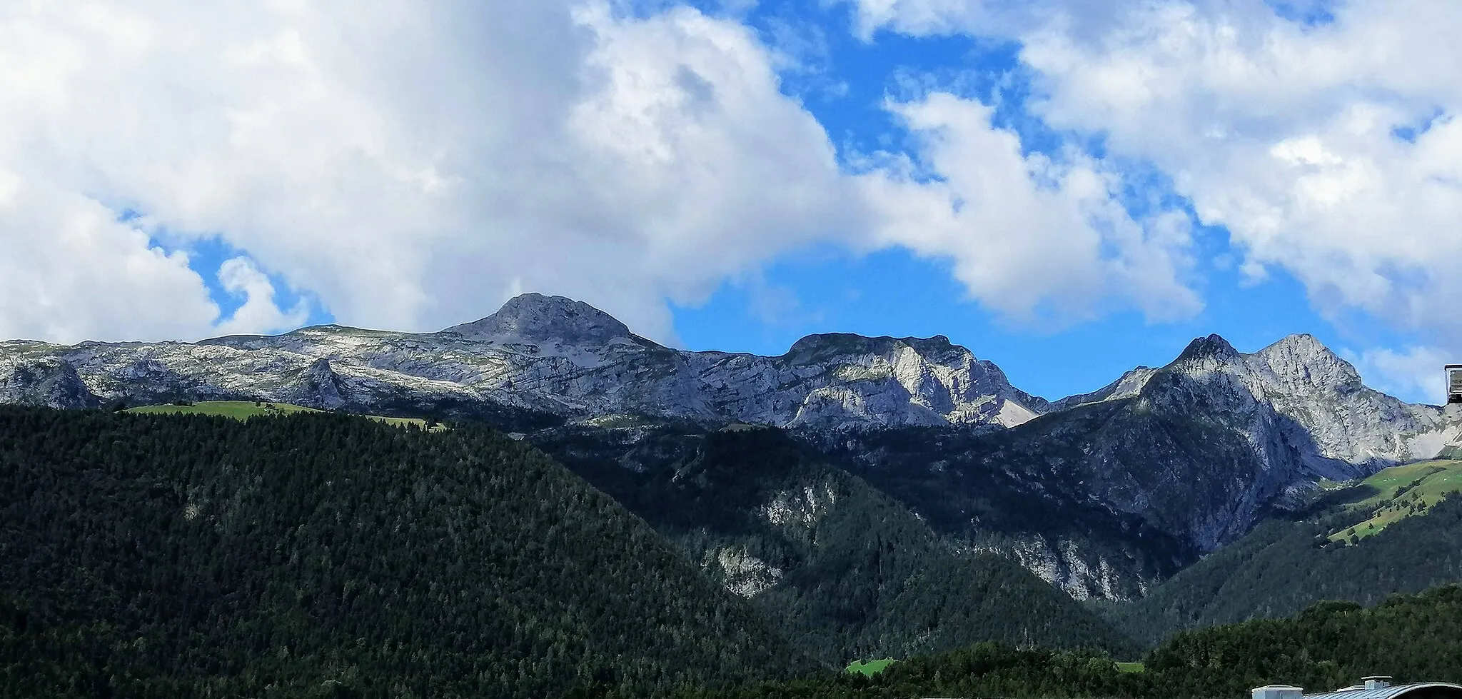 Photo showing: Val Sedornia - Val Zurio - Pizzo della Presolana (Q47484003)