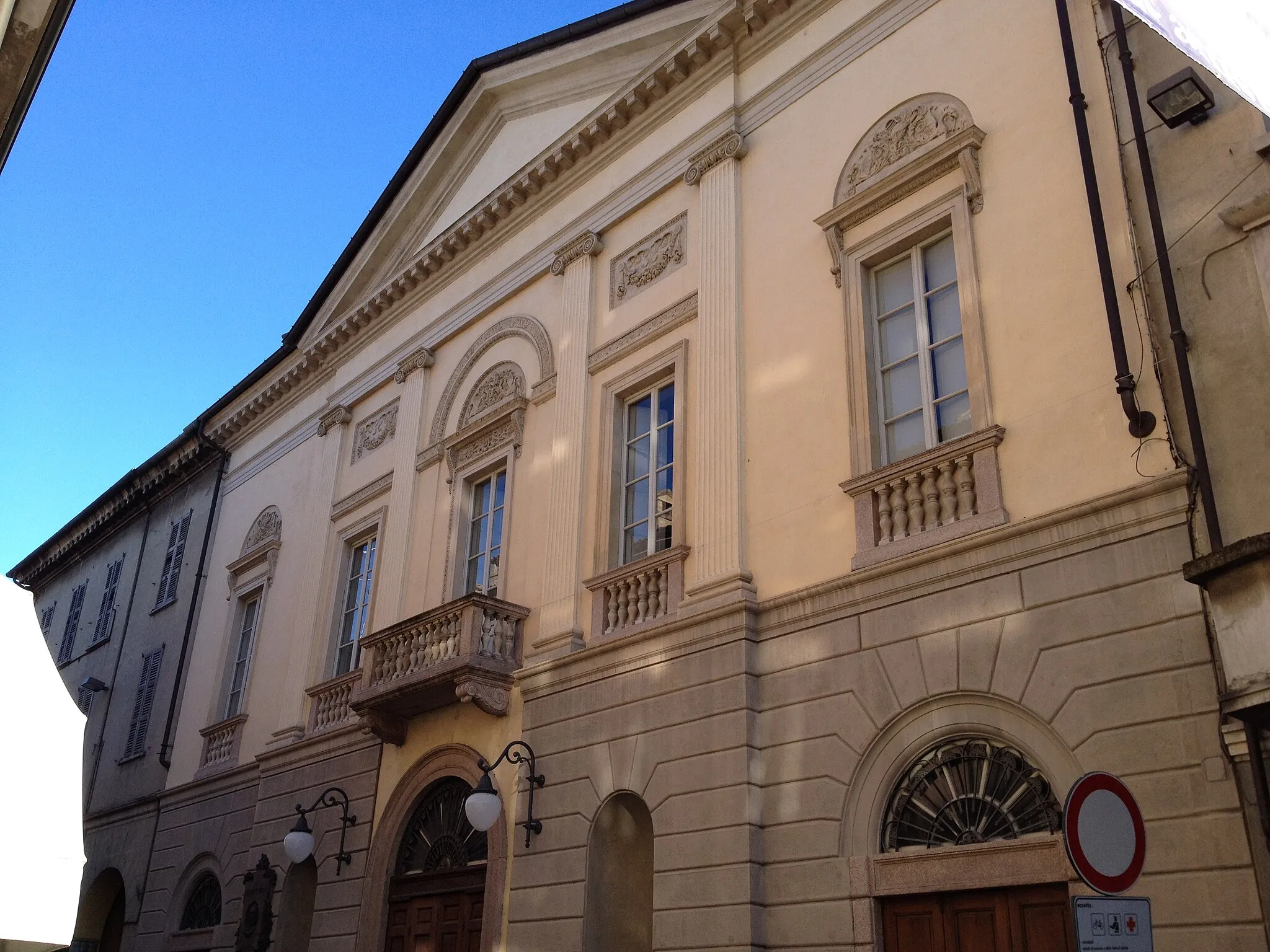 Photo showing: Teatro sociale di Voghera (PV)