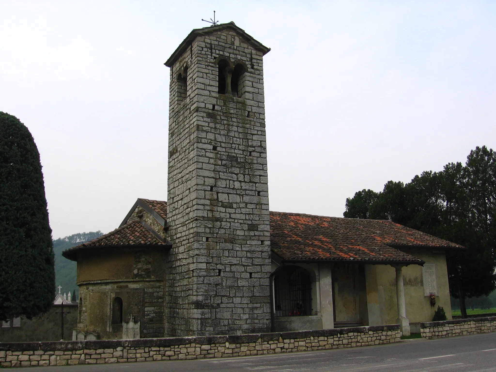 Photo showing: Chiesa di San Giorgio in Campis, Zandobbio, Bergamo, Italia