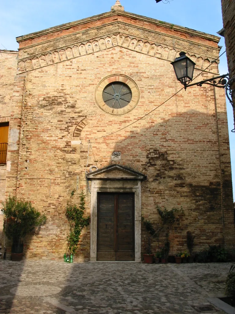 Photo showing: Acquaviva Picena, Marche, Italia Acquaviva medieval Church
