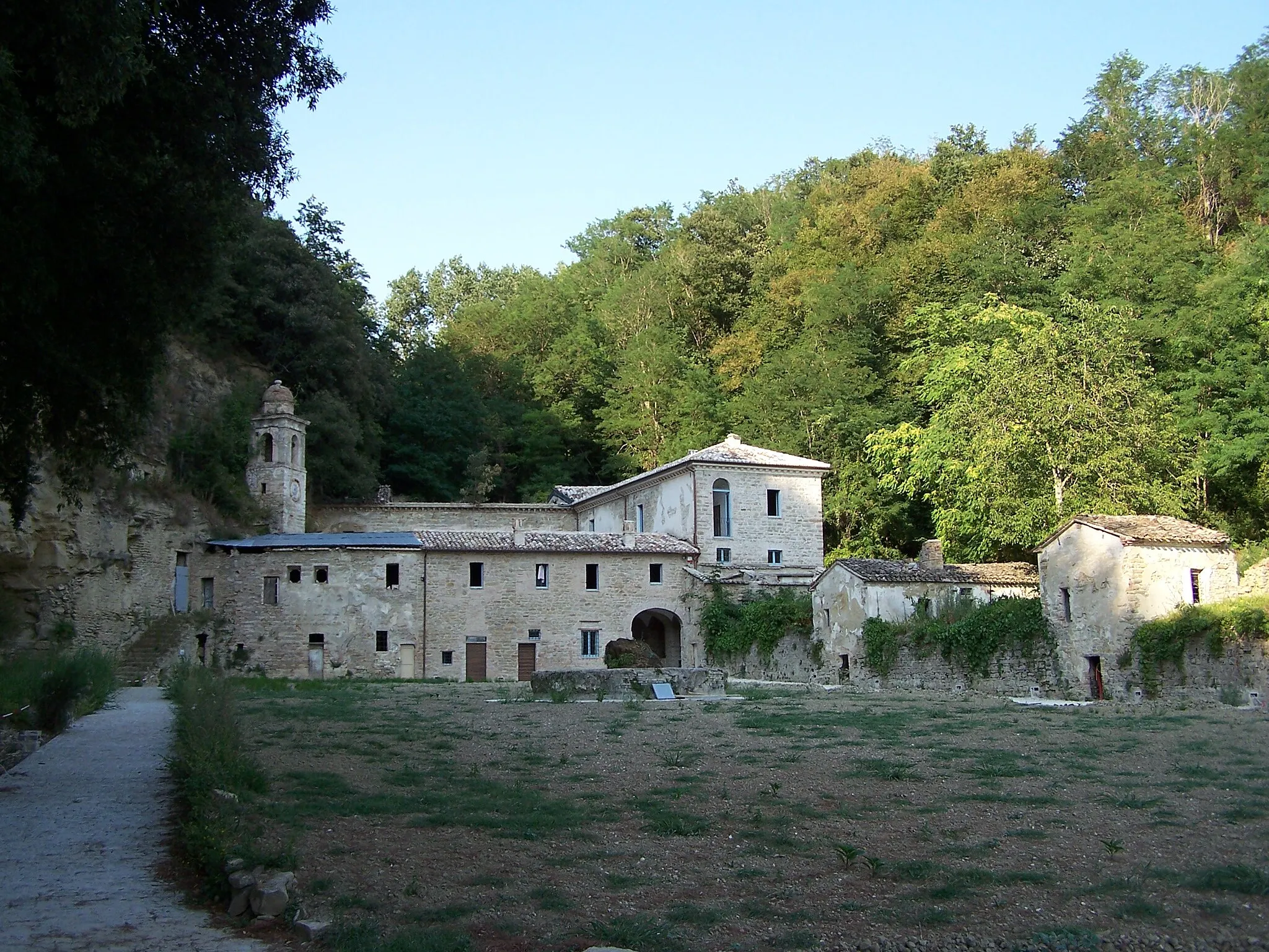 Photo showing: Cupramontana, Eremo dei Frati Bianchi, XI, XVI e XVIII secolo.