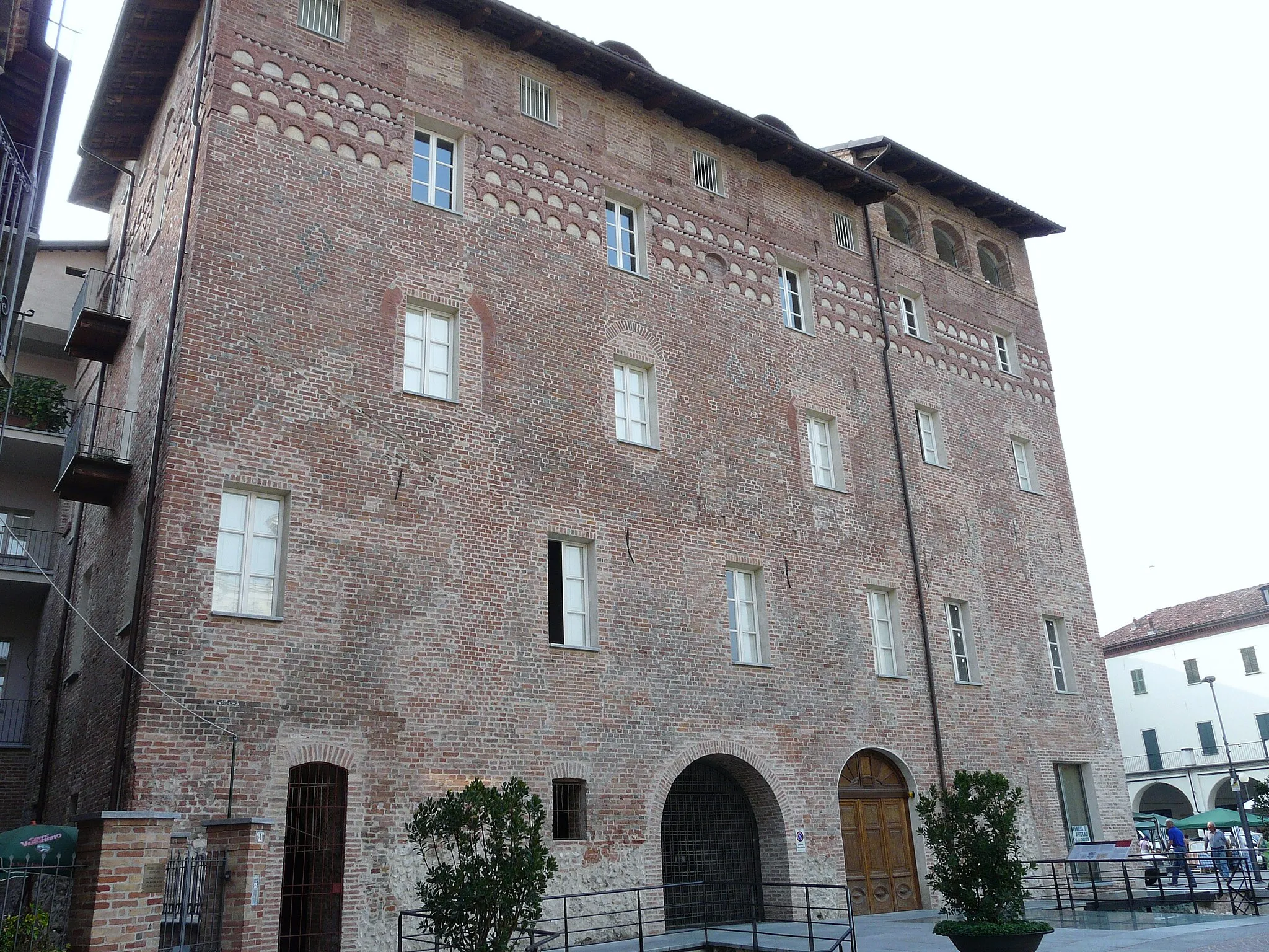 Photo showing: Palazzo Marro, Alba, Piemonte, Italia