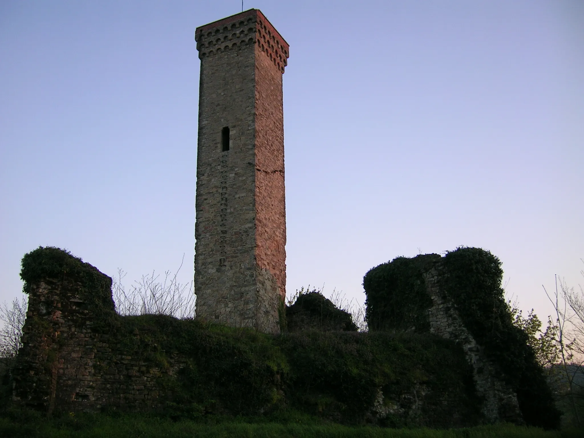Photo showing: La torre di Arquata Scrivia.
