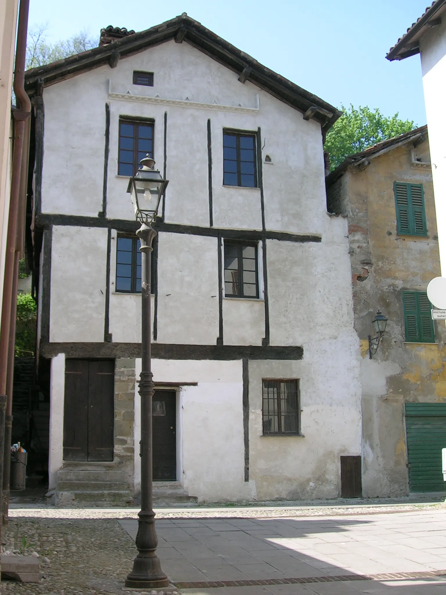 Photo showing: Casa Gotica di Arquata Scrivia