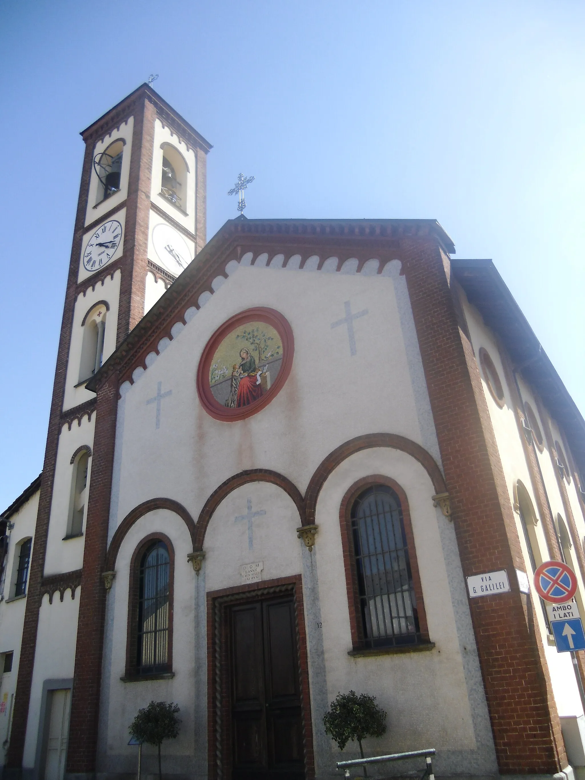 Photo showing: chiesa sant'anna Borgaretto di Beinasco
soto mia personale, sono io l'autore