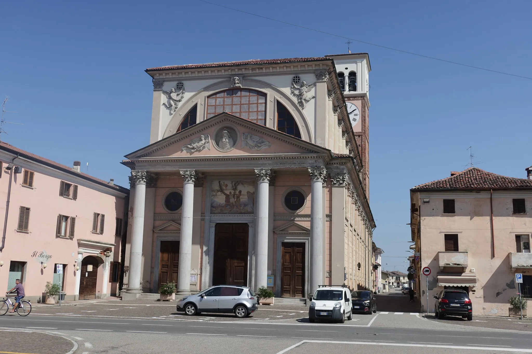 Photo showing: Borgolavezzaro Chiesa dei Santi Bartolomeo e Gaudenzio