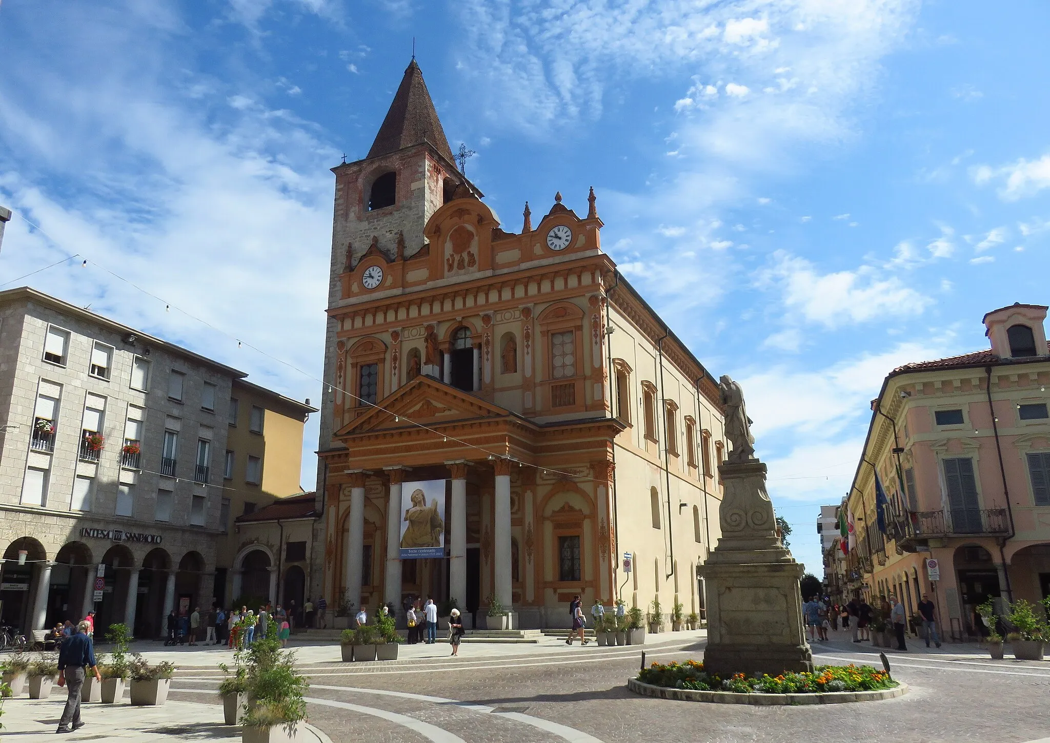 Photo showing: Borgomanero Collegiata di San Bartolomeo