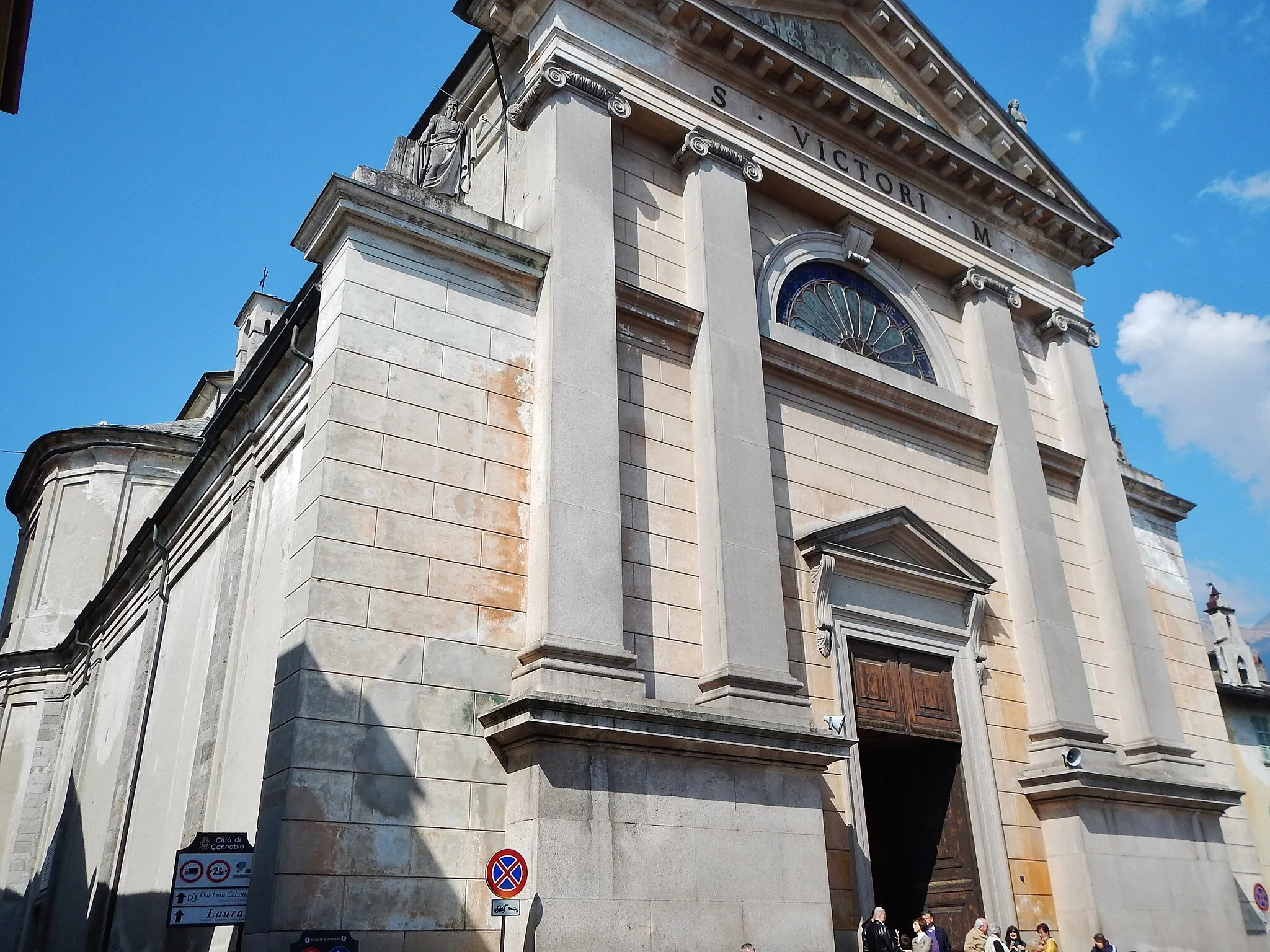 Photo showing: Church San Vittore in Cannobio