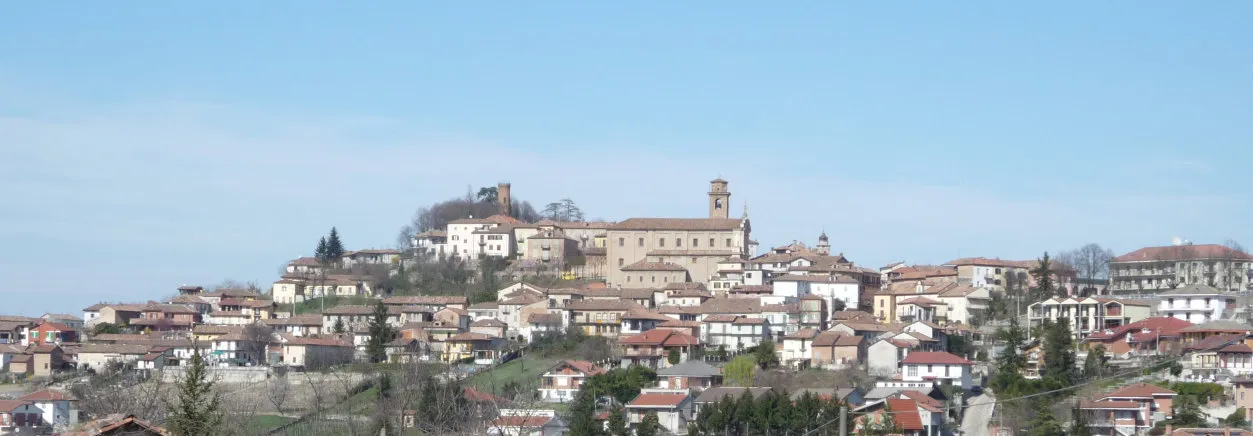 Photo showing: Panorama di Castagnole delle Lanze (provincia di Asti)