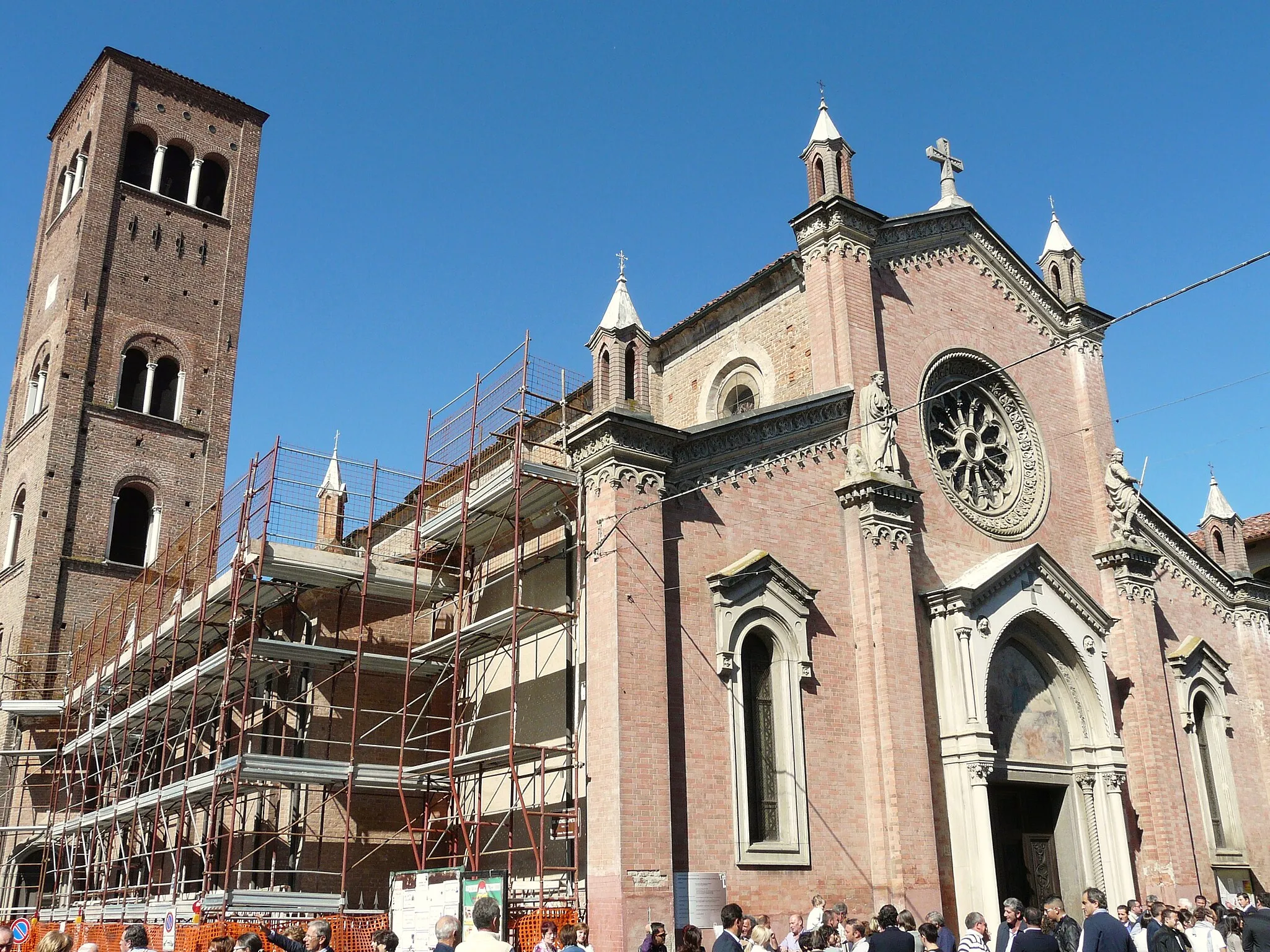 Photo showing: Chiesa dei Santi Michele e Pietro, Cavallermaggiore, Piemonte, Italia