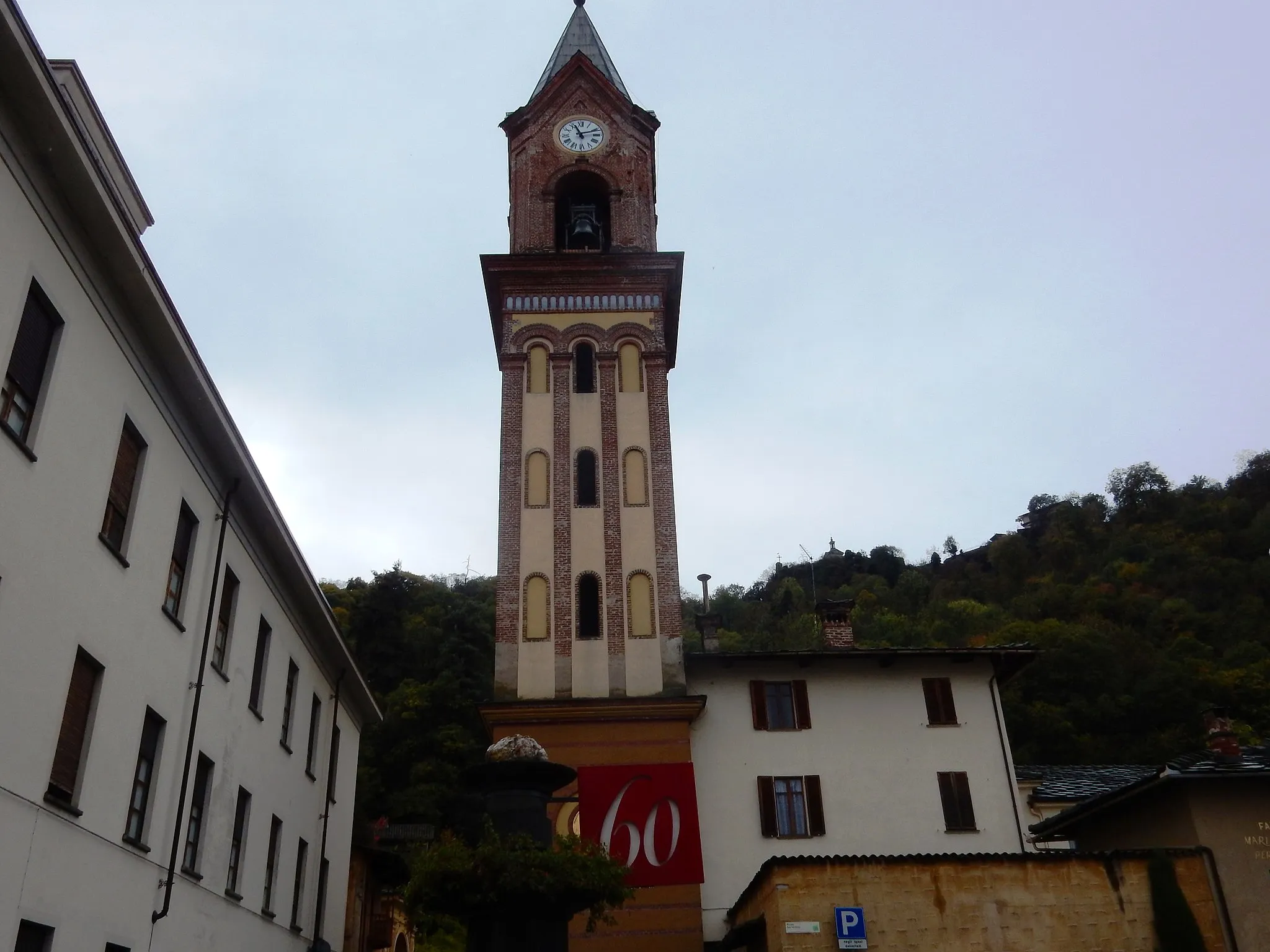 Photo showing: Chiesa San Lorenzo Martire con campanile