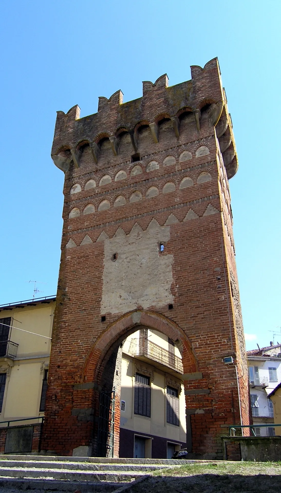 Photo showing: Picture of the Torre di Porta Tanar in Ceva (Italy)