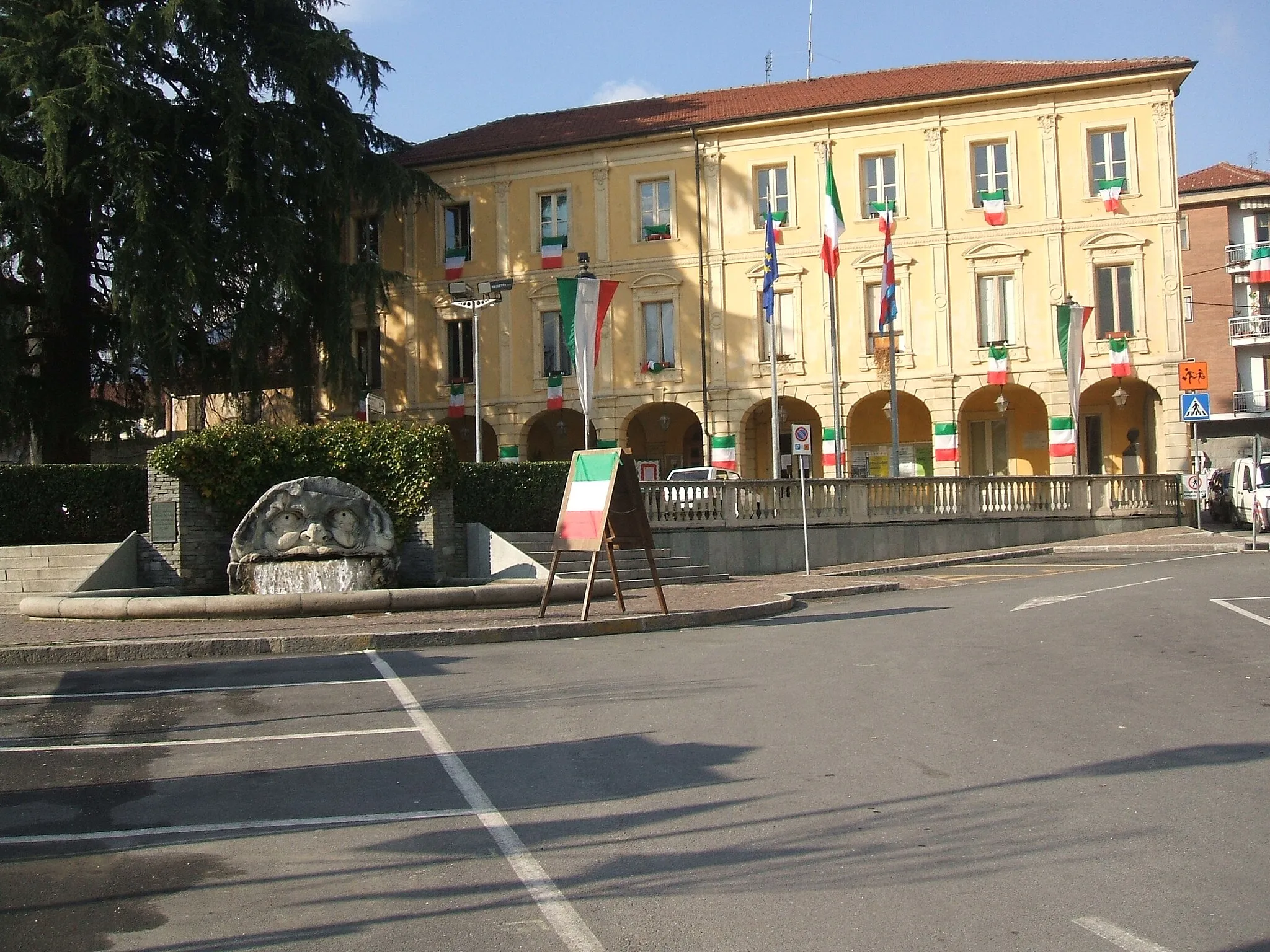 Photo showing: Palazzo Marchini, town hall, Giaveno (TO), Italy
