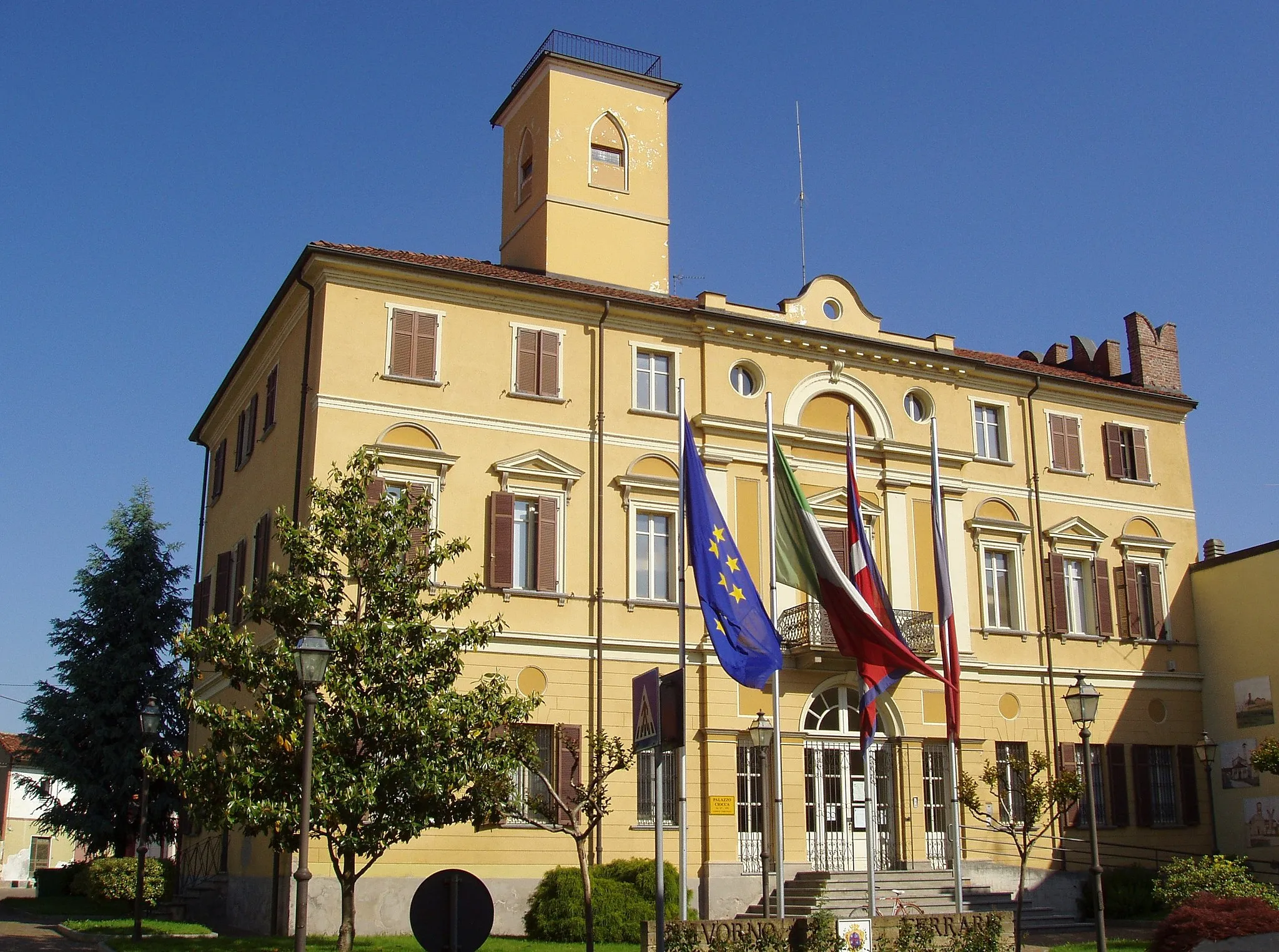 Photo showing: Municipio di Livorno Ferraris