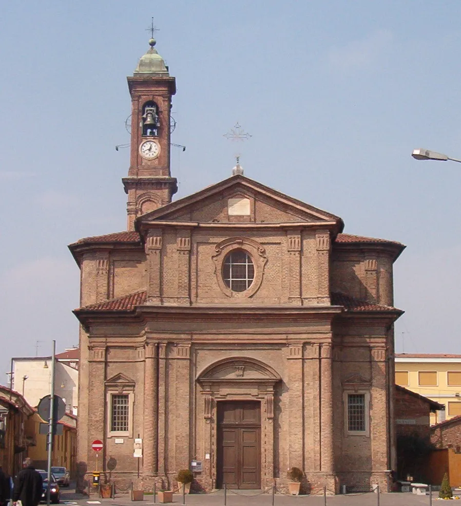 Photo showing: Chiesa parrocchiale SS. Trinità - Nichelino - provincia di Torino - Italia