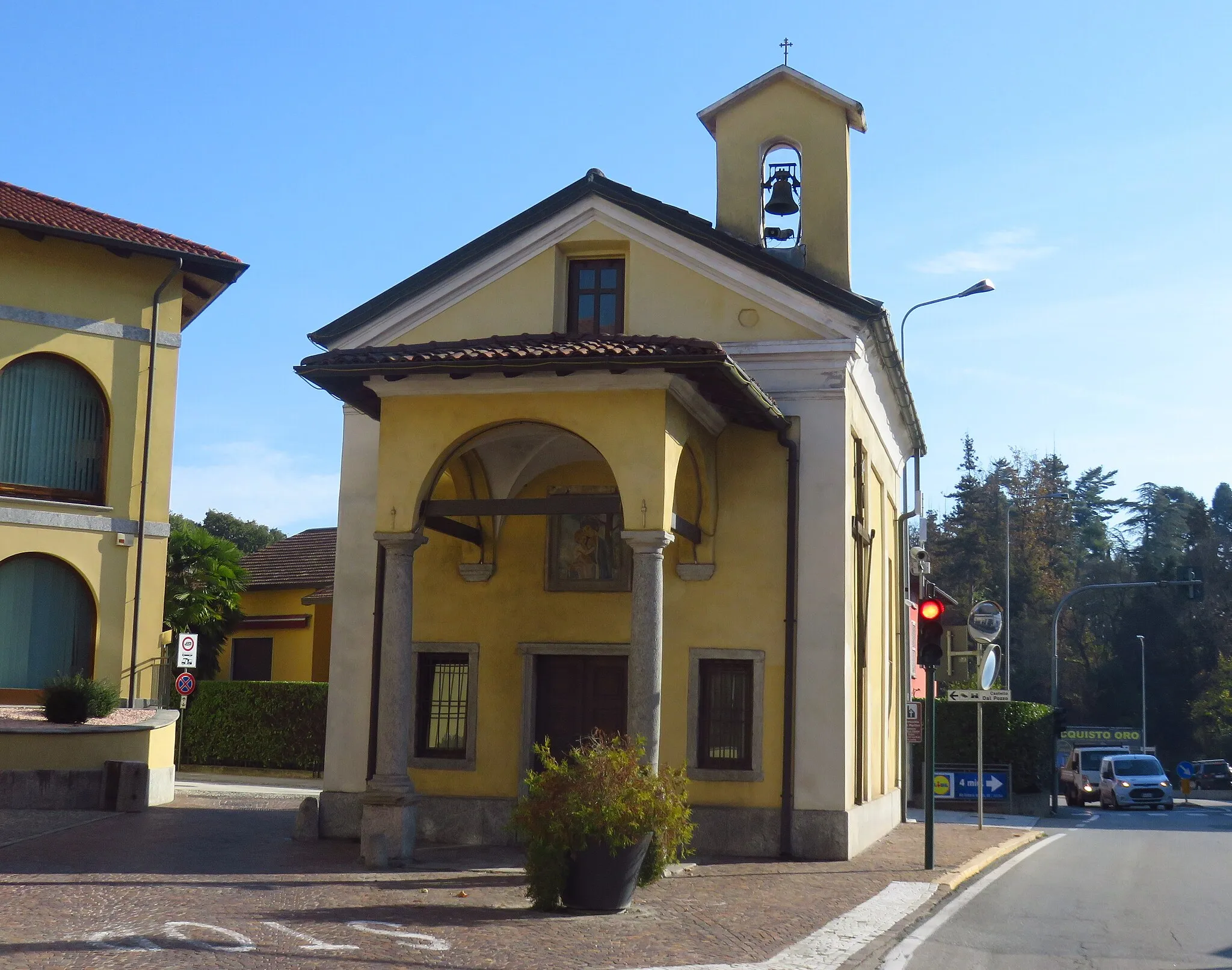 Photo showing: Oleggio Castello Chiesina dei Santi Rocco e Grato